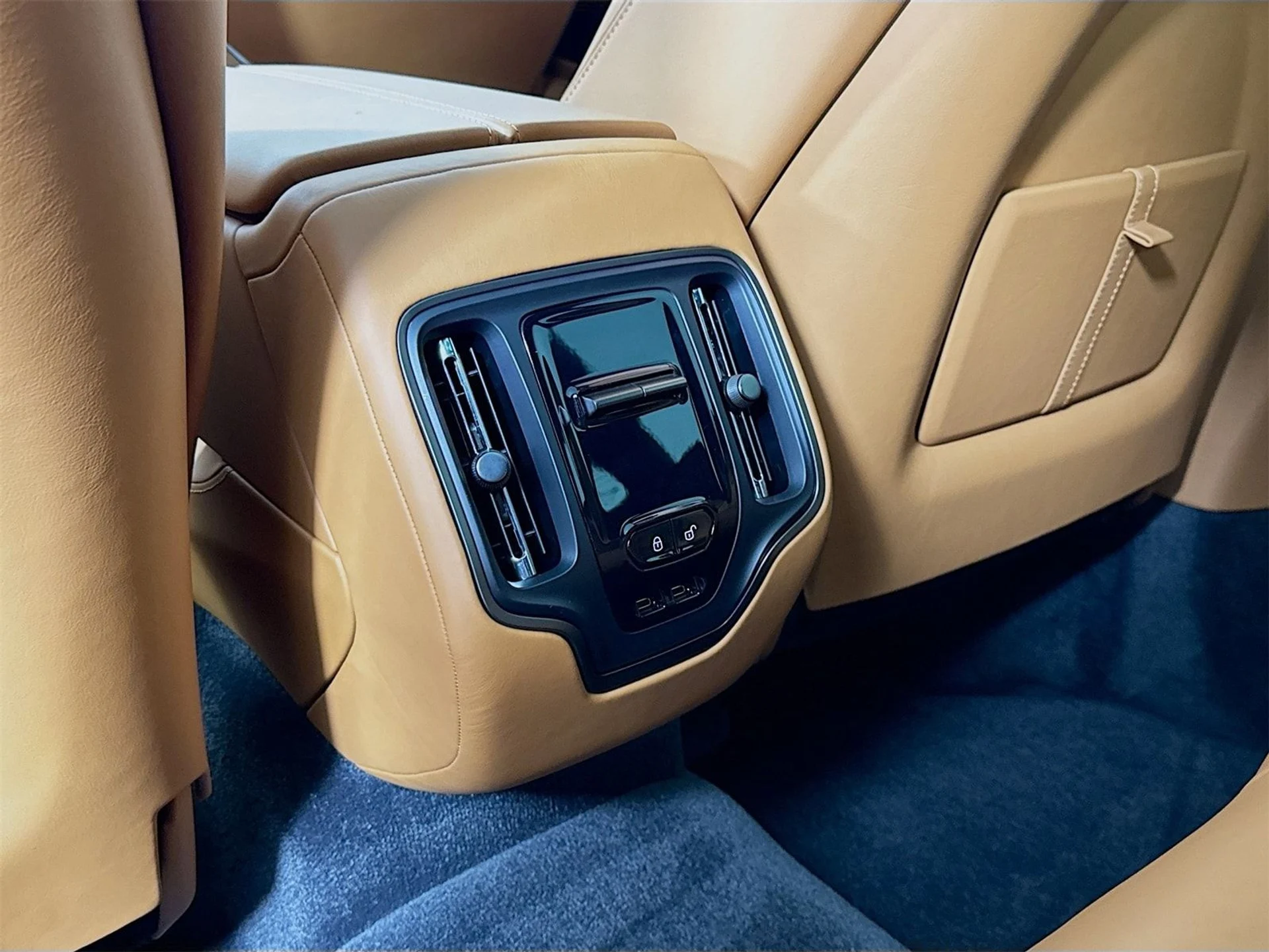 mph025_2673277153_6713089a69e129c1ccc58688cd8e9a88x_72d465f3cf