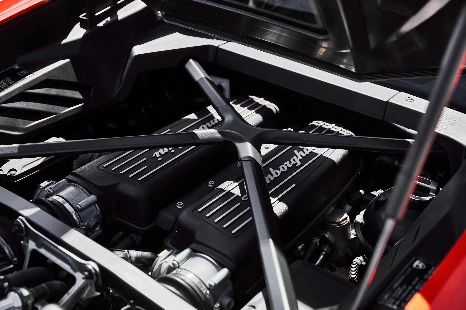 mph025_2682960466_Used_2023_Lamborghini_Huracan_Tecnica_Base_1776477089_9e17143c59