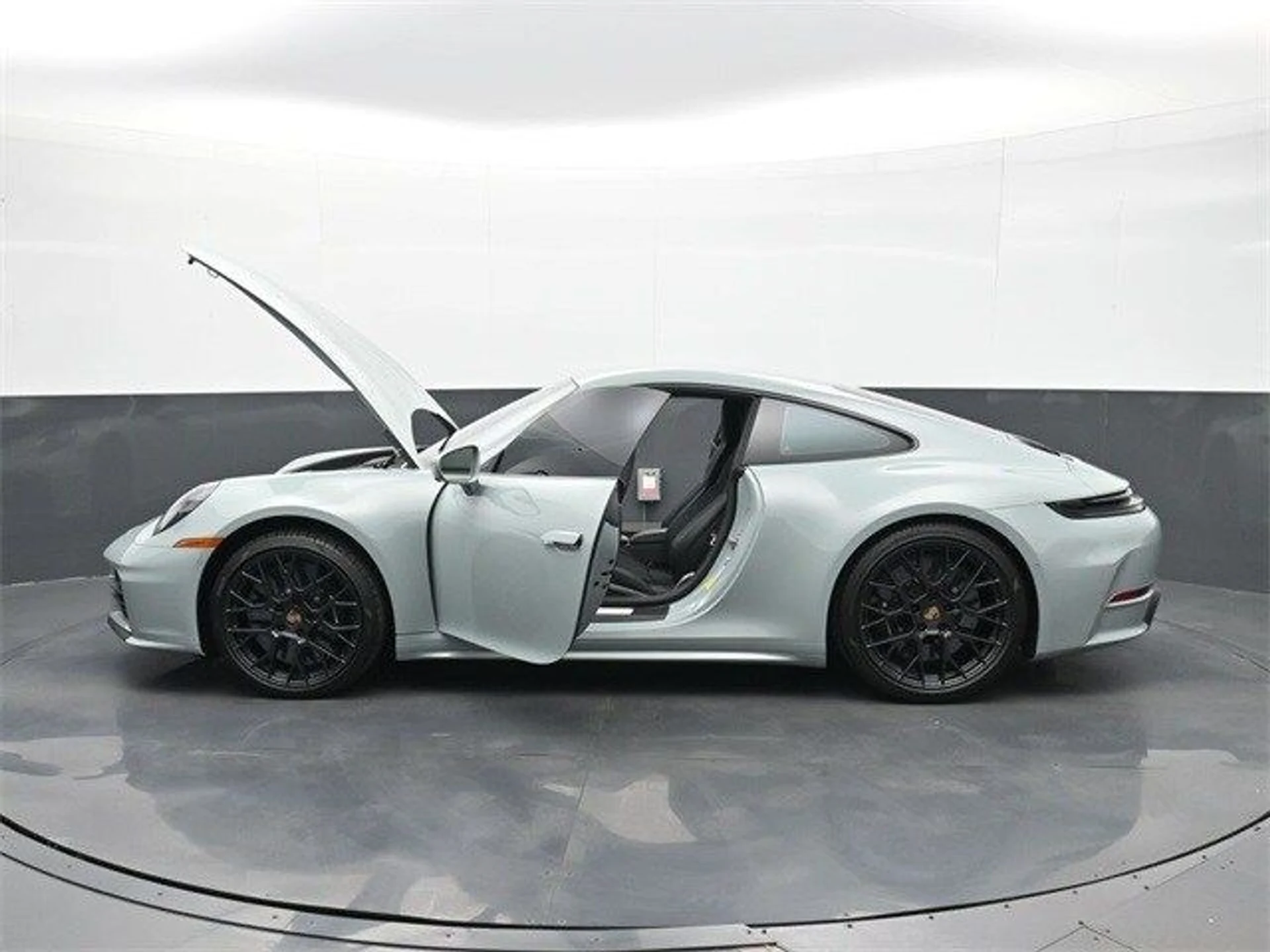 mph025_268705266_d14843f356b79b00fd43fbc88ae03d42x_18069f3d54