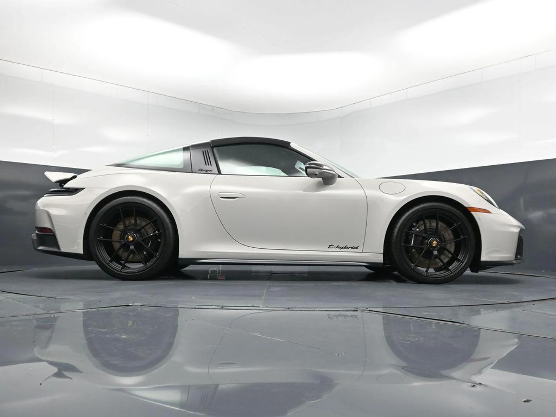 mph025_2688640327_R3_XU_4y_AUX_8_8u_J_Qnw_XMJA_Ur_1y_I_1b0dca08be