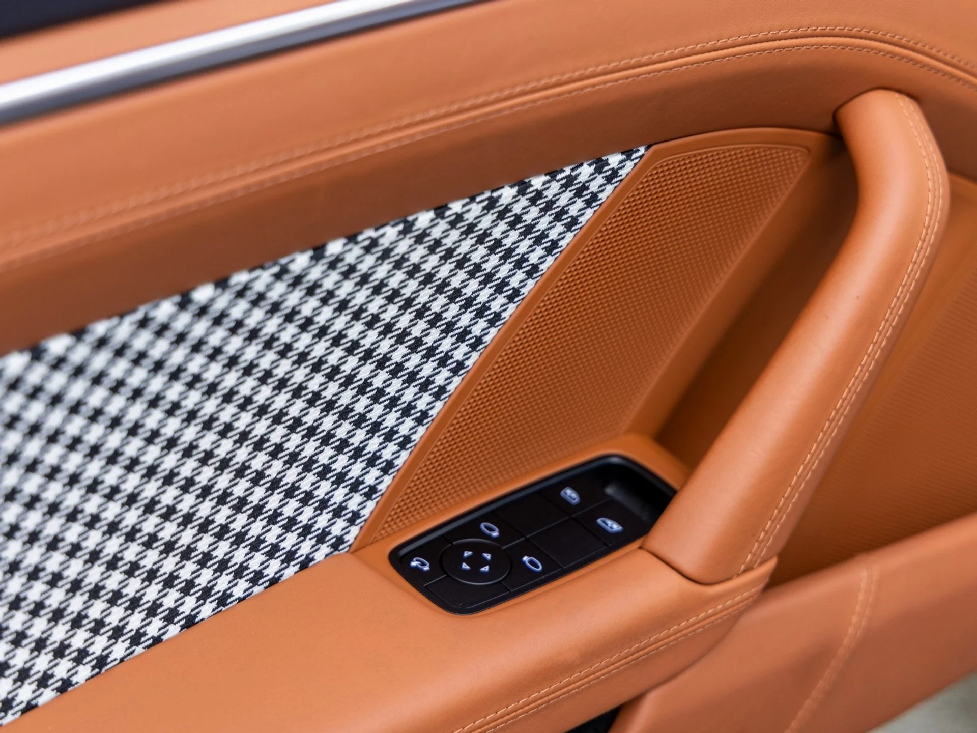 mph025_2692519303_26_ff125da730