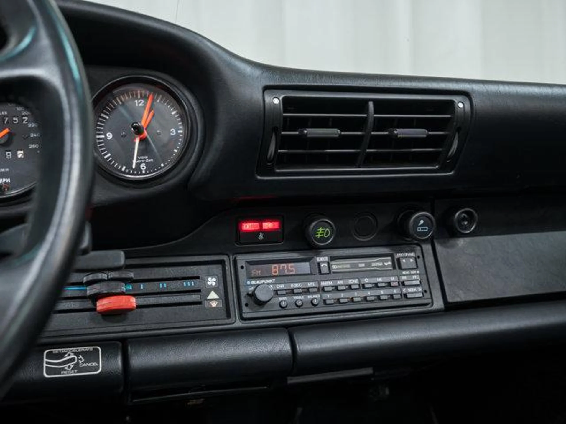 mph025_2692851232_VY_3jx1_Zihxnigp_Zndo1qu_Z_Hb_C3o_93a14ccd4d