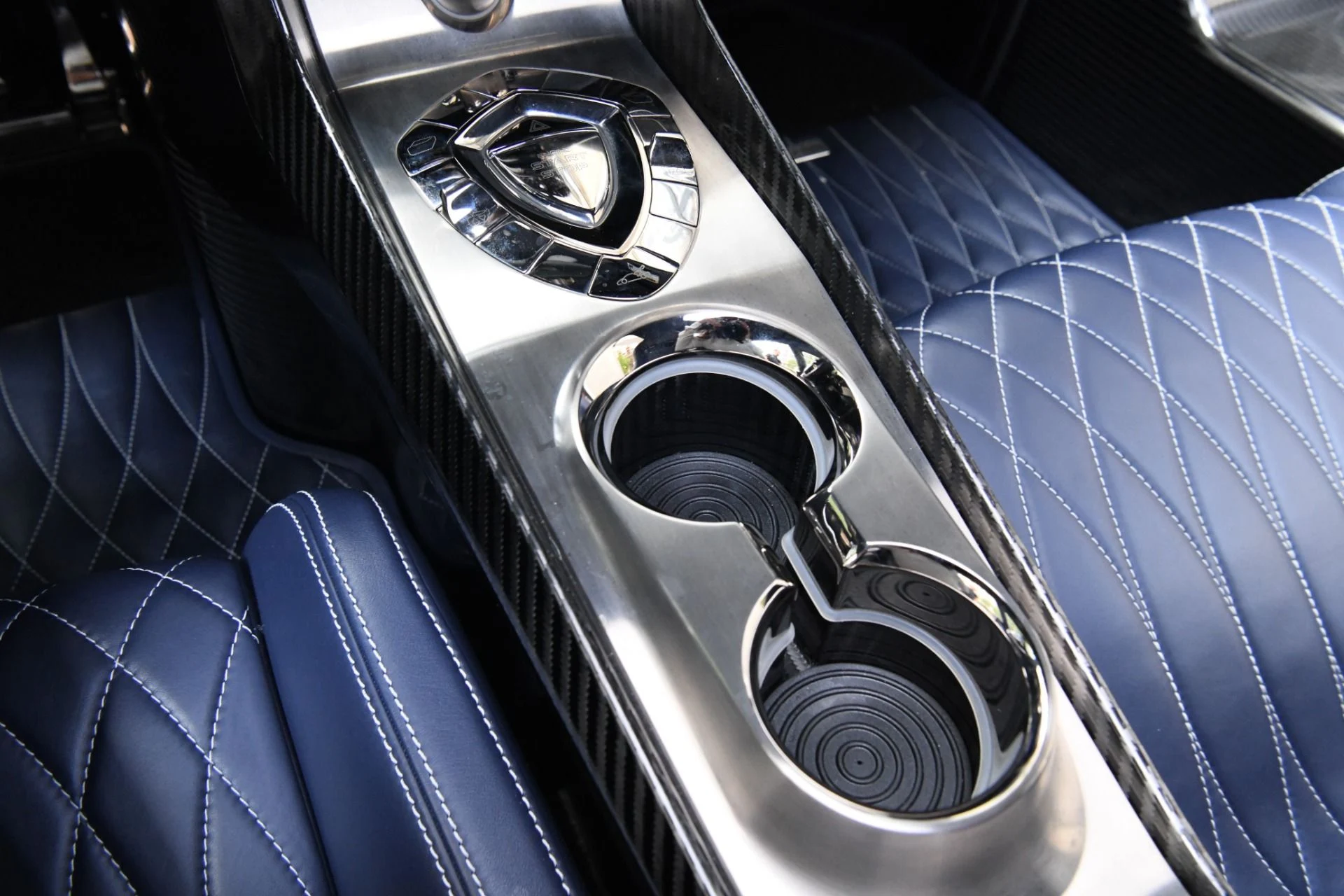 mph025_269420032_10195_p27_l_4b3e737979