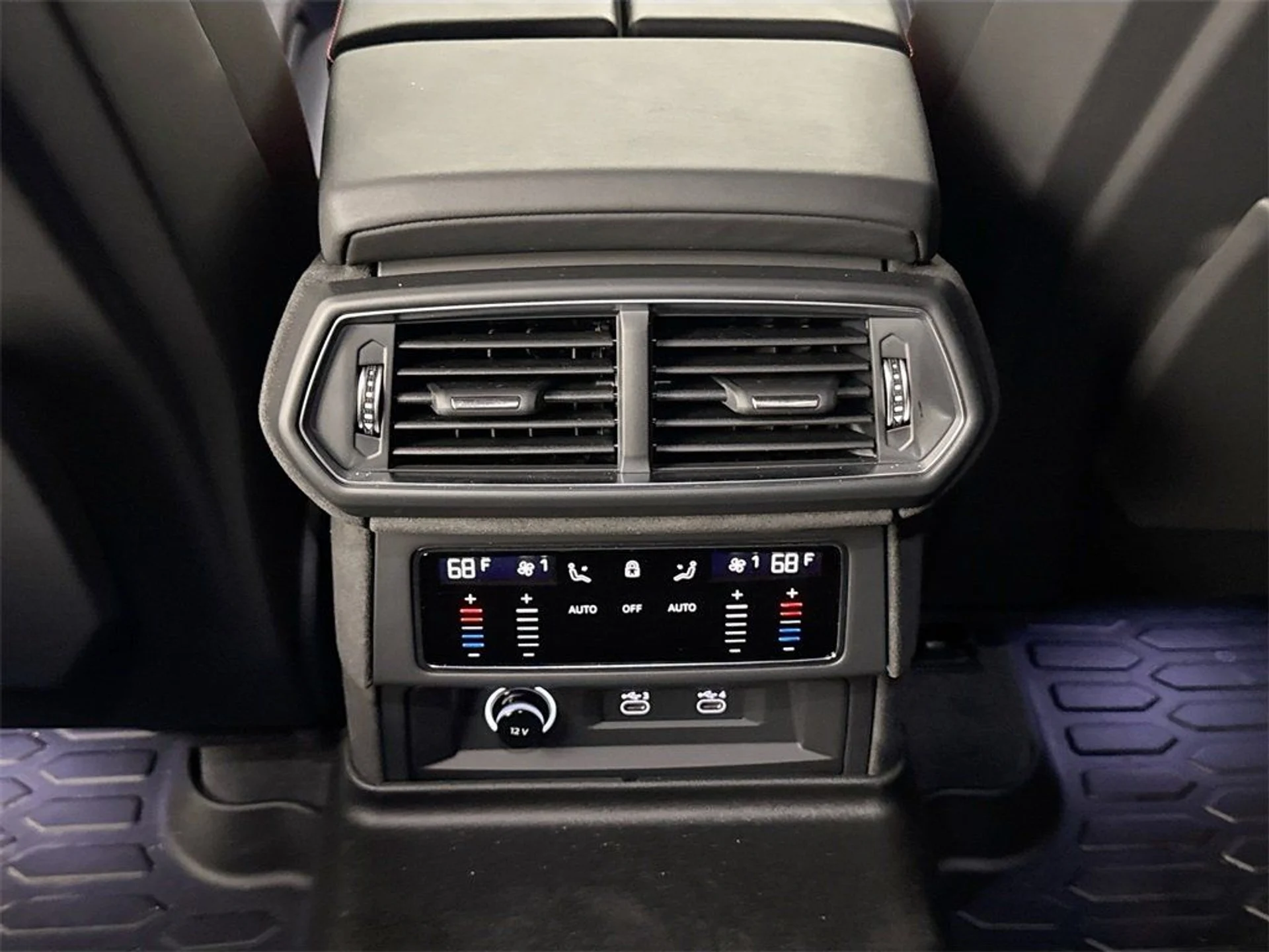 mph025_2696875699_d70414d2a6ebe97c786f53dad3aa4758_0e41c45bd6