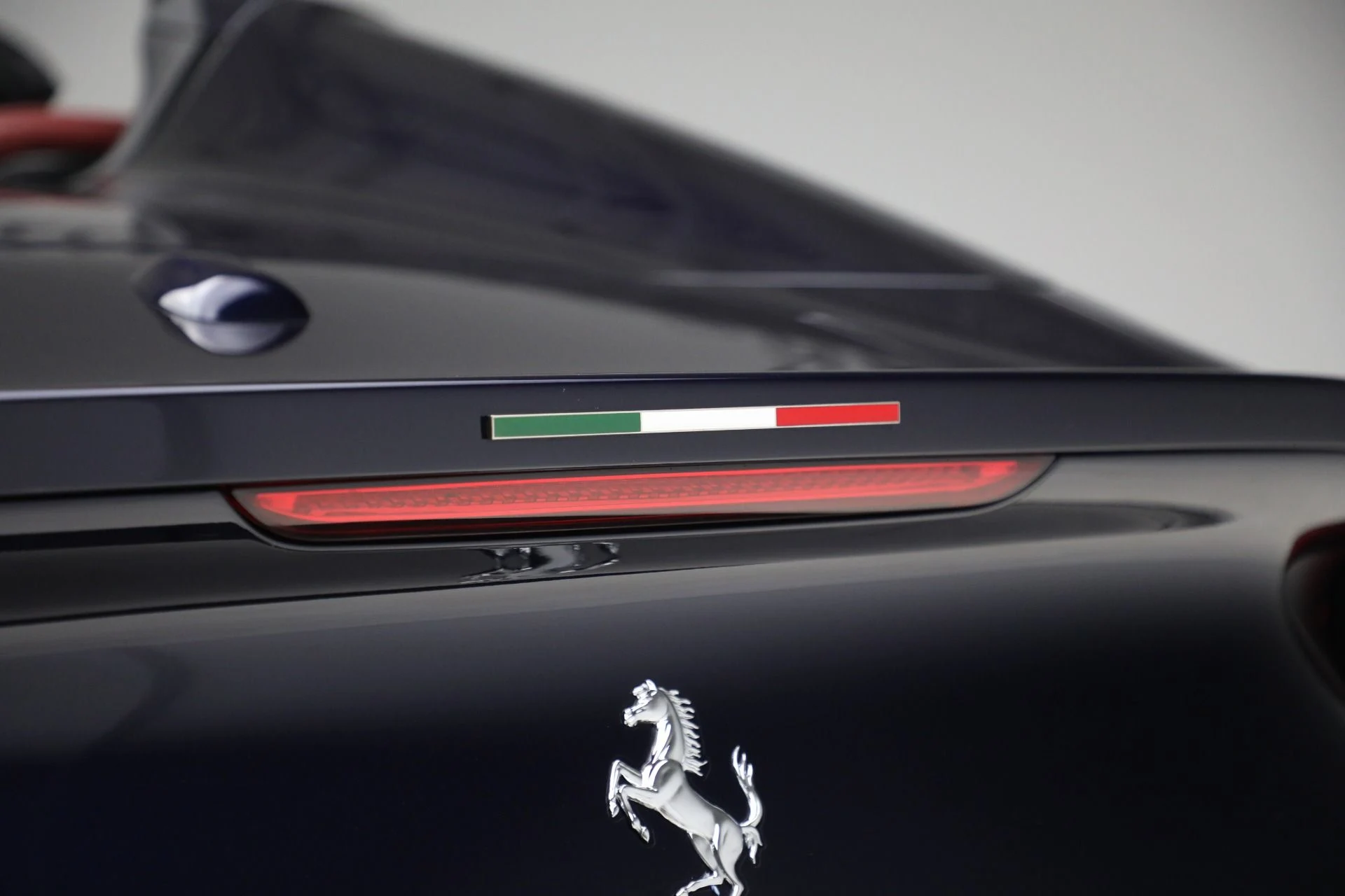 mph025_2701159344_Used_2022_Ferrari_812_GTS_1760996900_378c68dd25