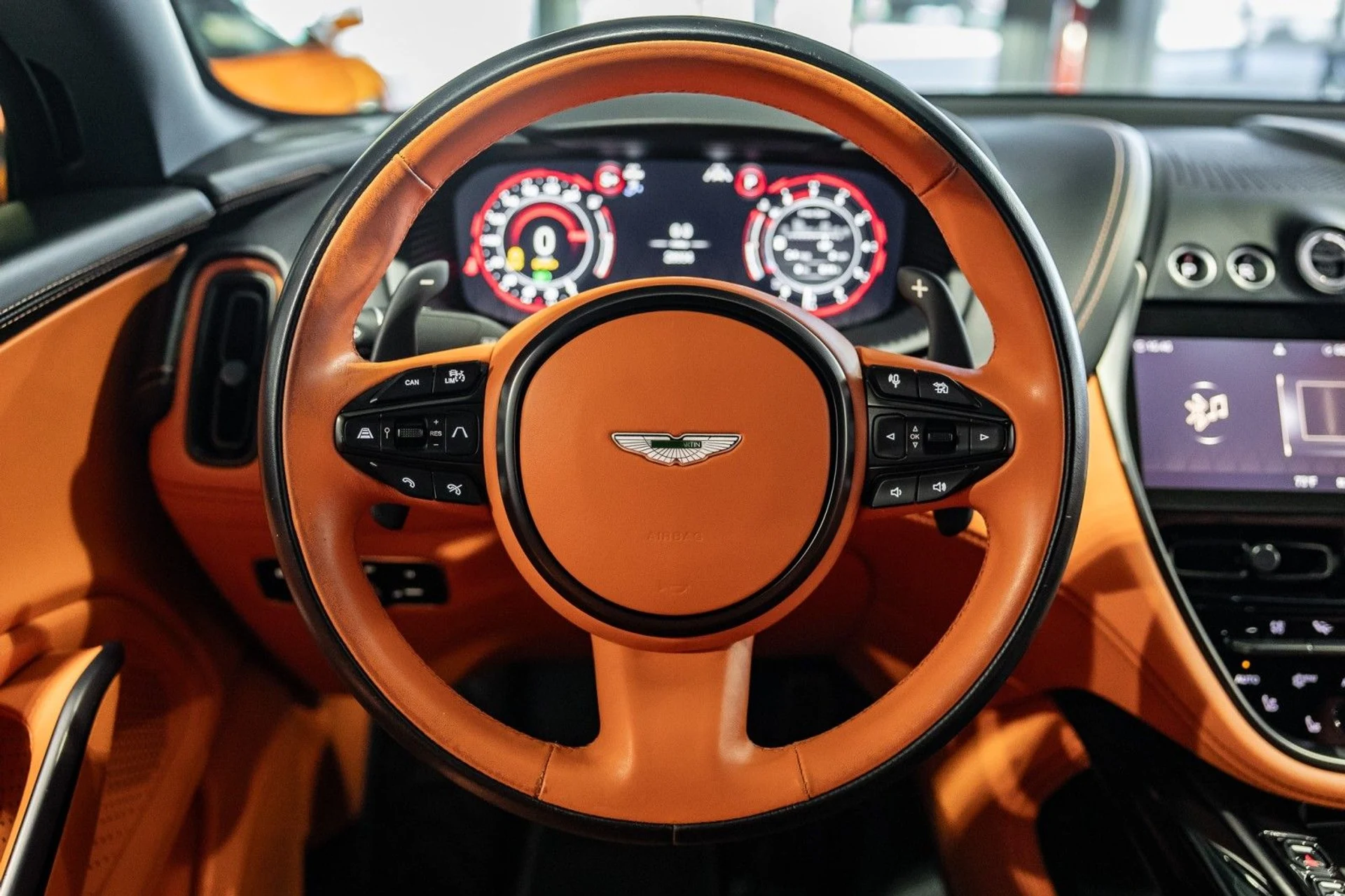 mph025_270522403_yg_e5016f9949