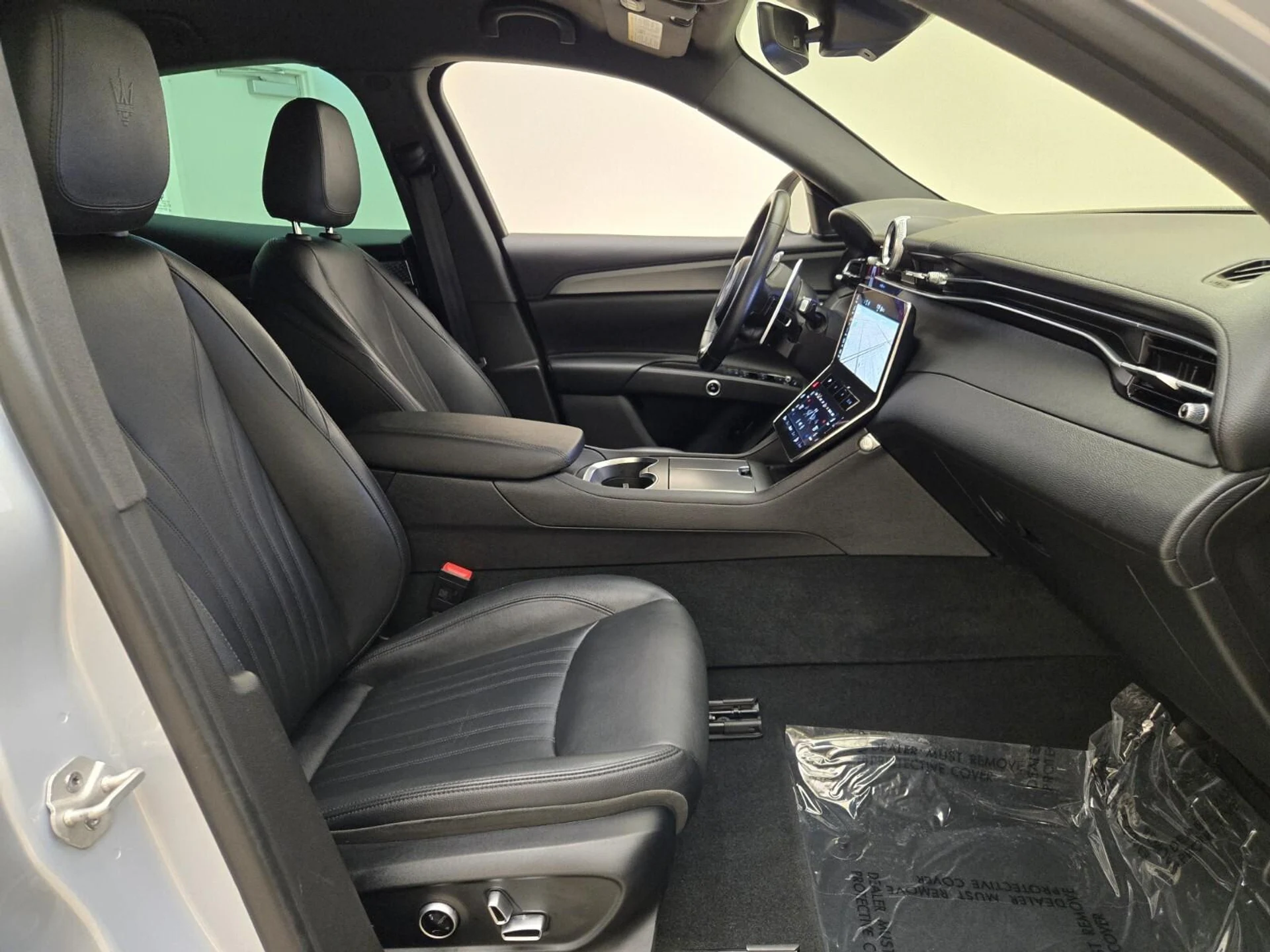 mph025_2706425886_Used_2024_Maserati_Grecale_GT_1765263743_d3c5461f0e