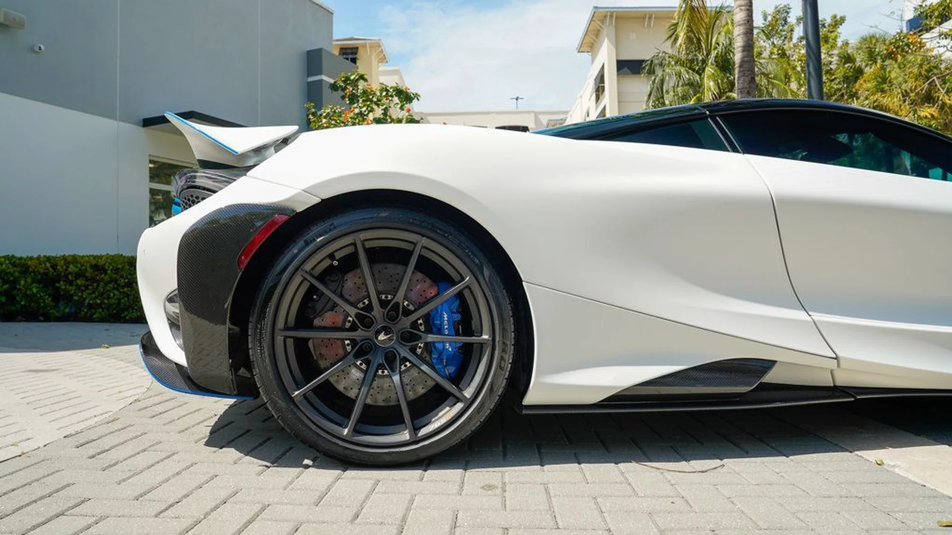 mph025_2709782252_used_2021_mclaren_765lt_coupe_14354_22828181_26_1024_a5ac938111