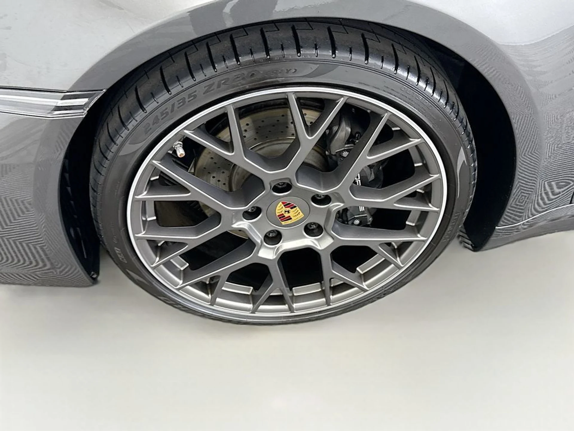 mph025_272222152_used_2021_porsche_911_carreracoupe_8119_22991528_26_1024_6767f688ca