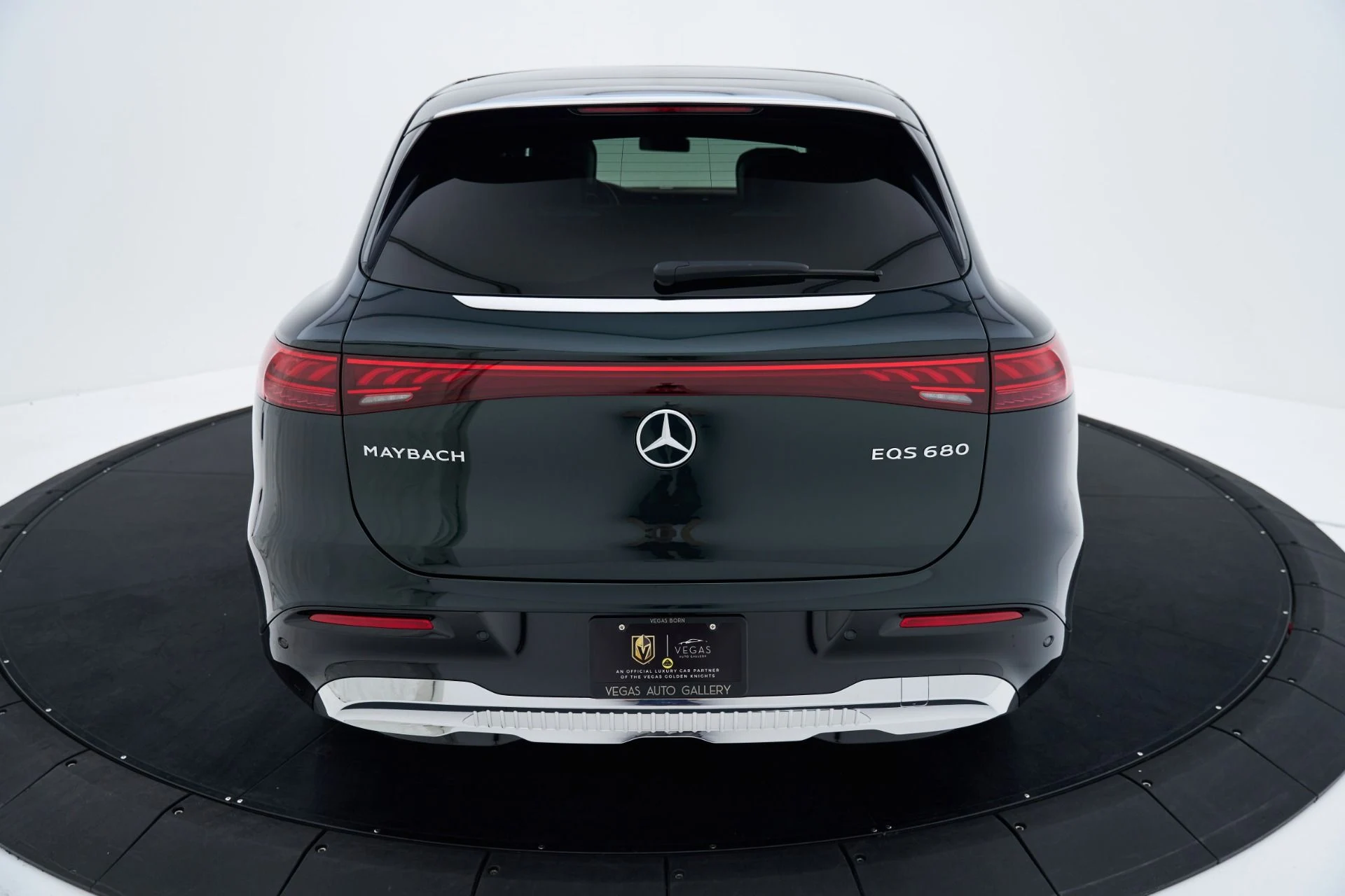 mph025_2722623276_Used_2024_Mercedes_Benz_EQS_Maybach_EQS_680_1793317160_53ce325186