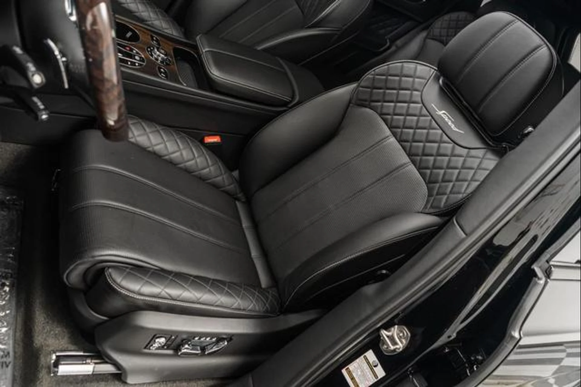 mph025_2722947377_s40_Qd_Nsn_U7_Asn_S_Qtdl2vt_X_Vb7q_I_fd3bdd085b