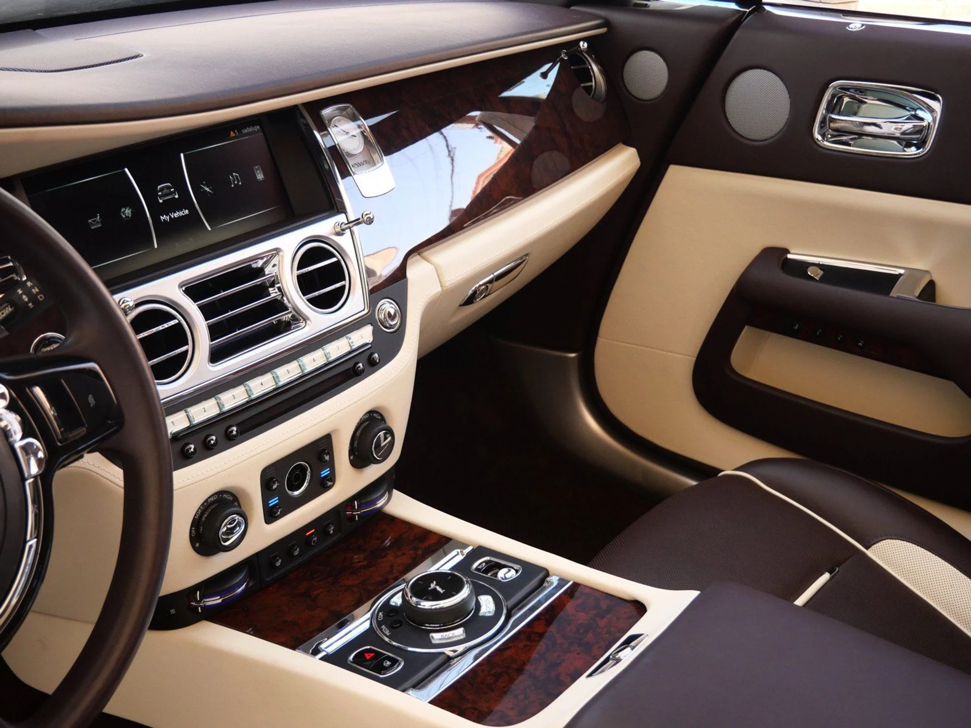 mph025_2725771270_b3ecfb34a215f4a103375128c5094aa1x_167d94a1df