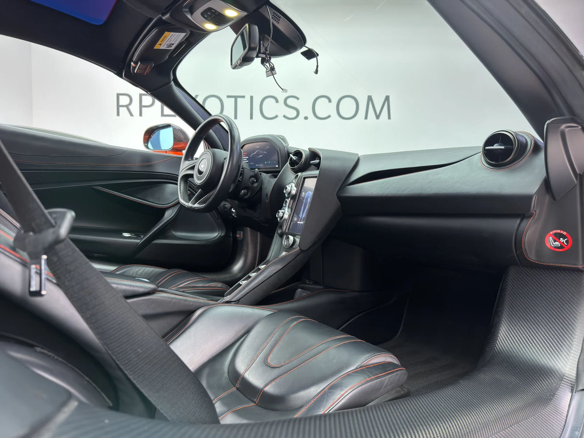mph025_2735926631_RPF_3818_interior_005_e530184814