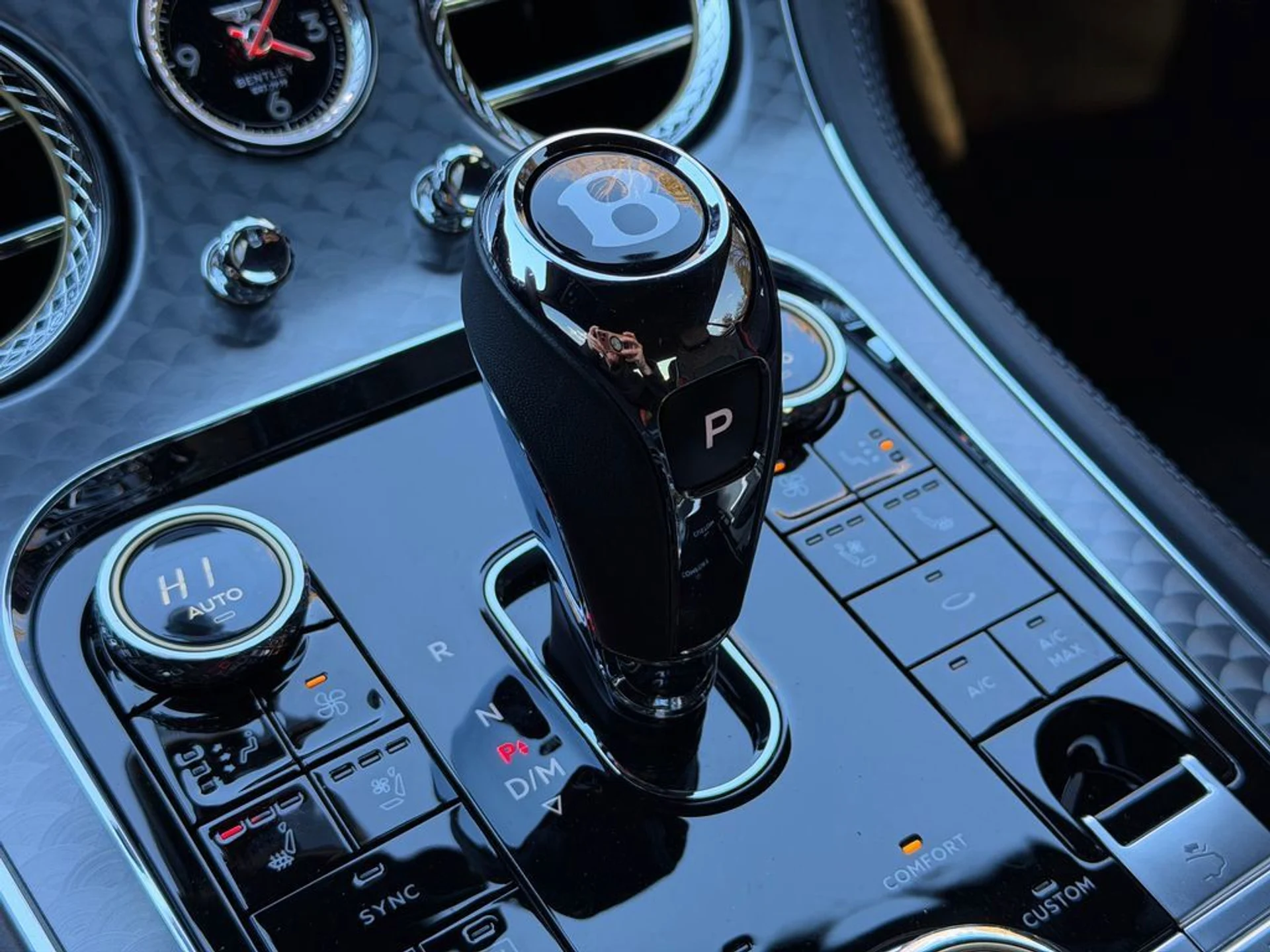 mph025_2737517678_70650a36d2d3430e84d40d6caa01c50f_3e893174aa