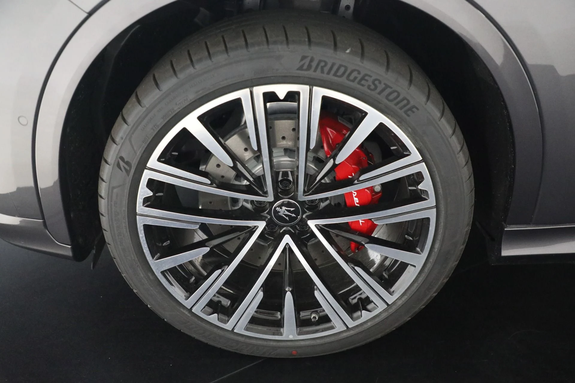 mph025_2745476170_New_2025_Maserati_Grecale_Trofeo_b89619fa9d
