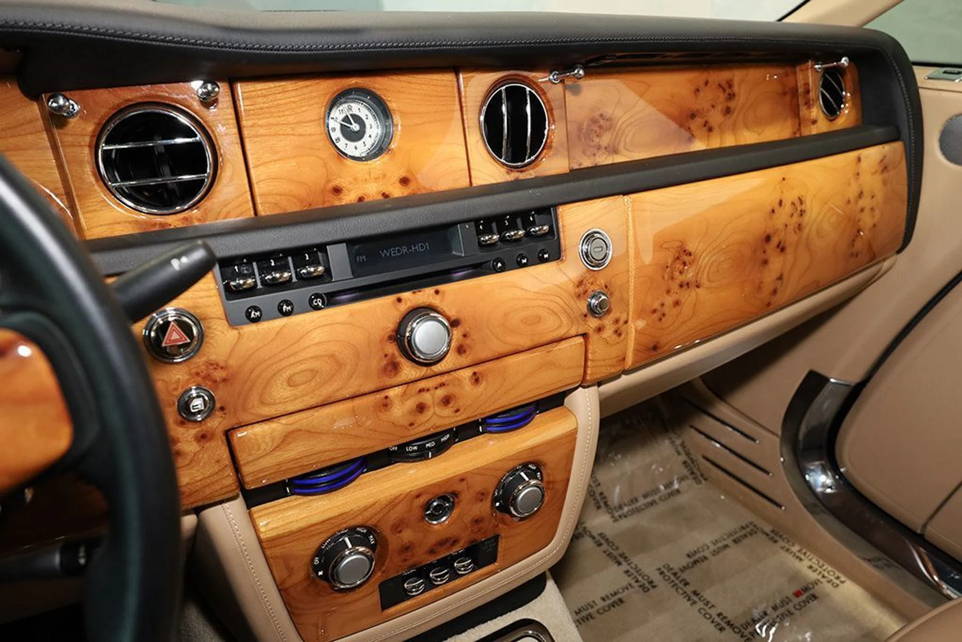 mph025_2747826987_used_2010_rolls_royce_phantom_coupe_2drcoupe_9689_23022670_26_1024_b880564579