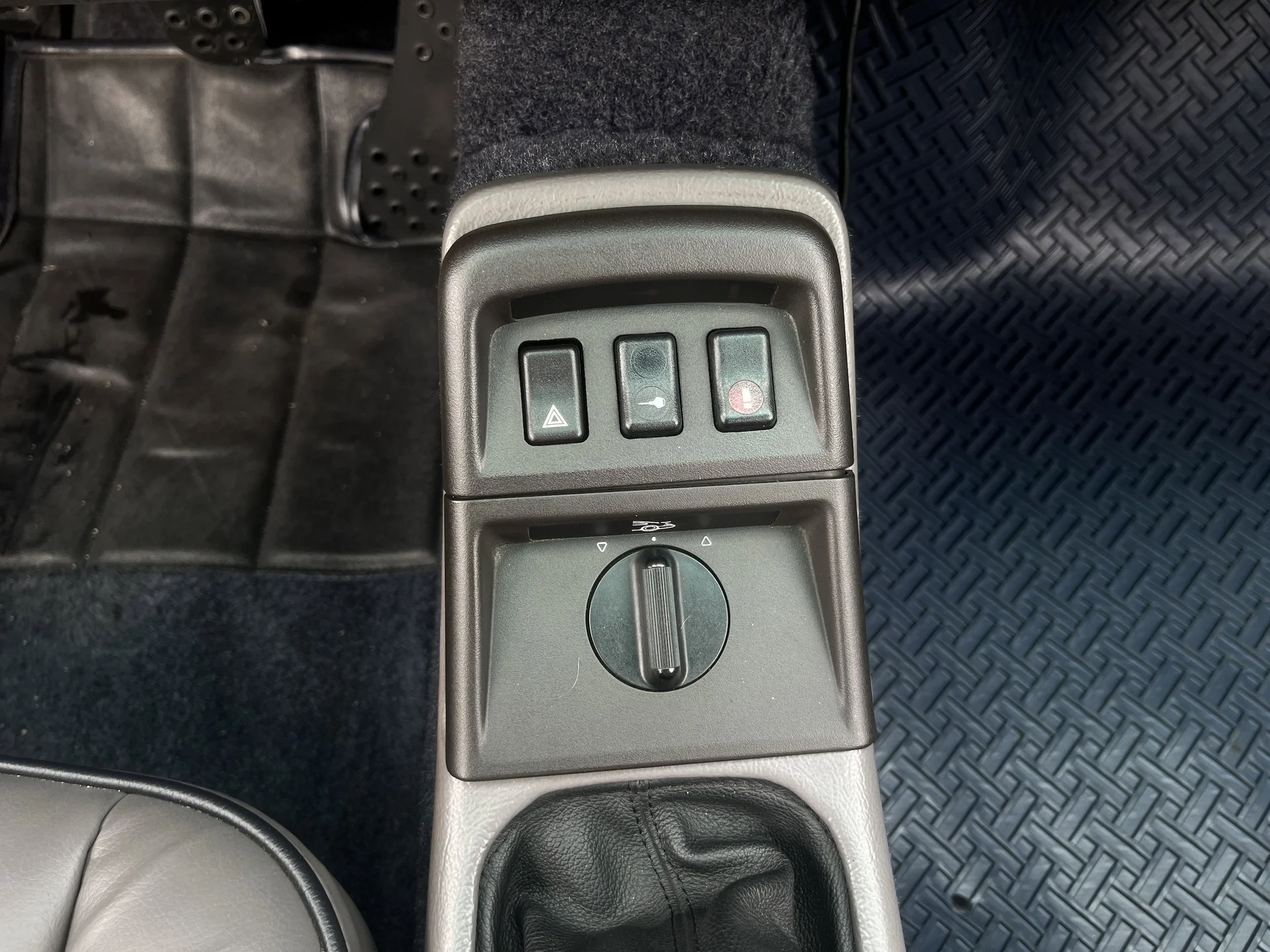 mph025_2748353602_056ecb4291c848040c562a2ae79944e5x_0289e8443e