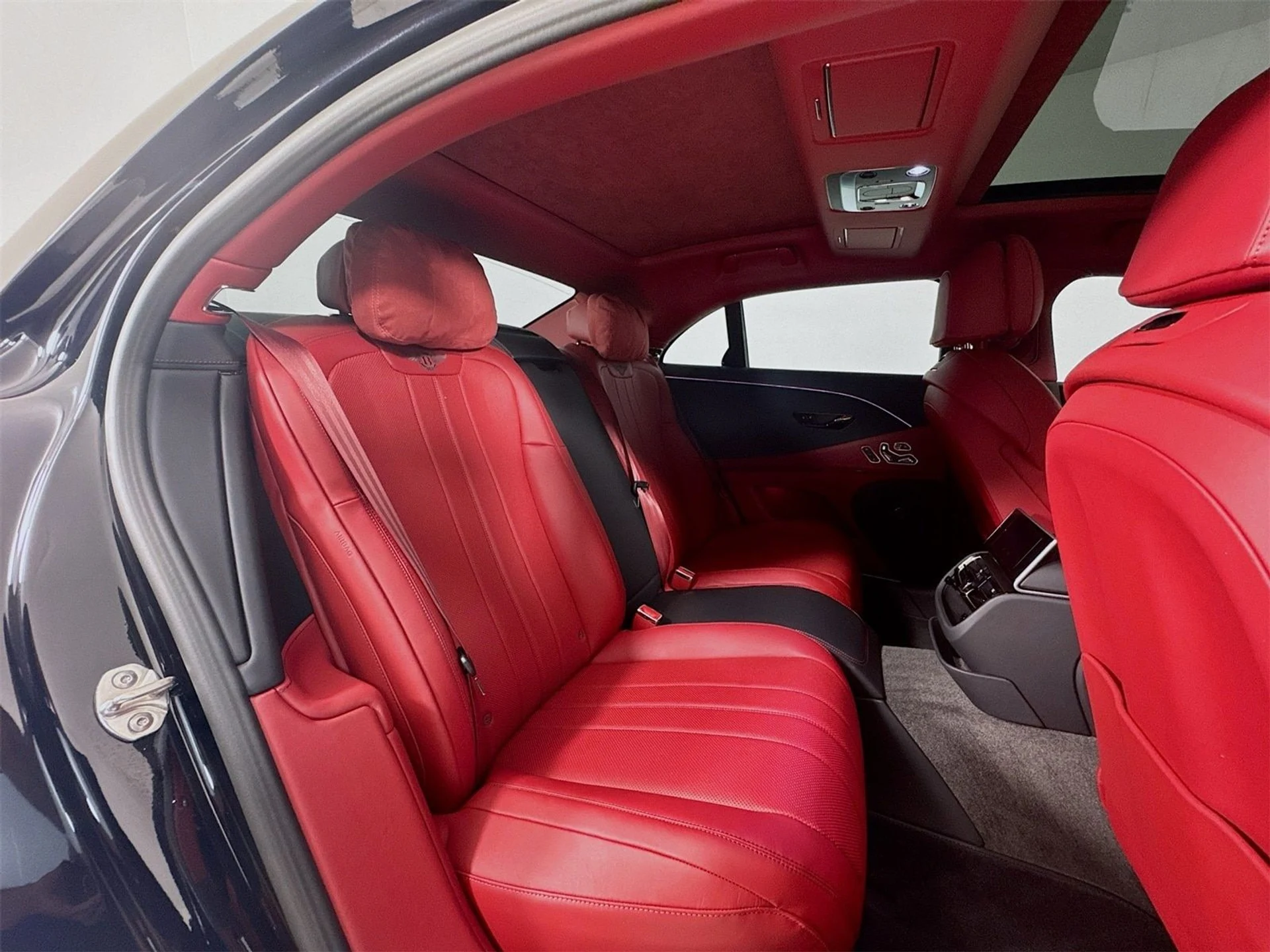 mph025_2752252273_e6f5383e87bd792f1a9aef524a74d193x_61dbc67699