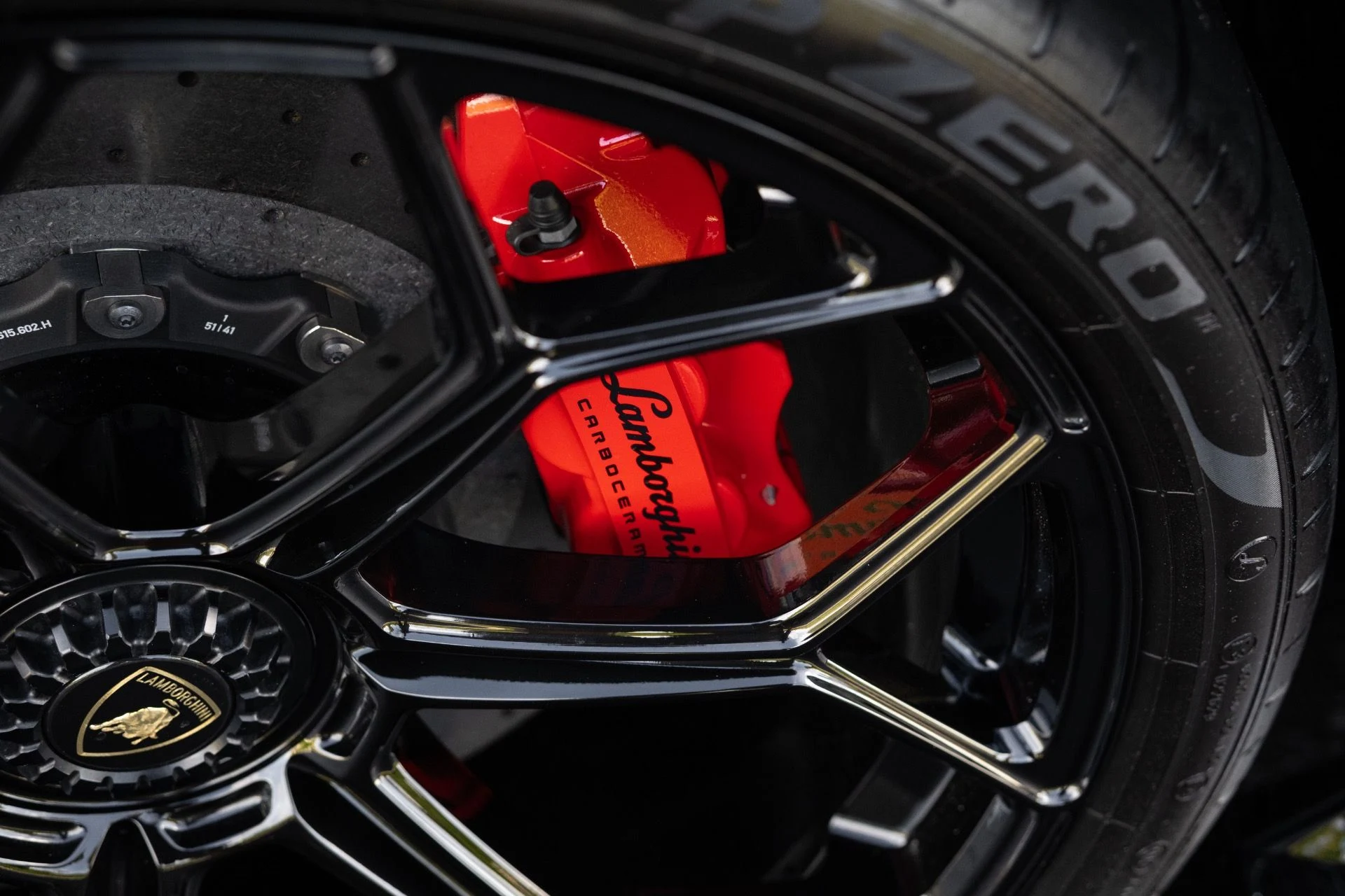 mph025_2752863618_Used_2020_Lamborghini_Aventador_LP_770_4_SVJ_Roadster_1766609834_5e4d1b9b3f