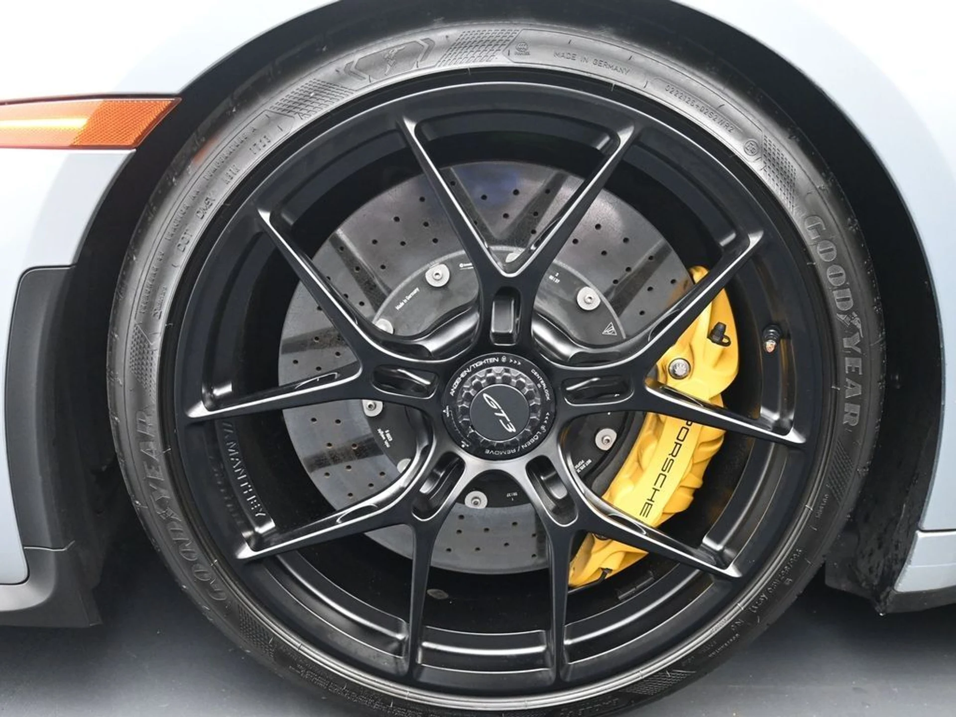 mph025_2758143055_2ab95be844dd3eab00f4987f227abcf7_d9e529848e