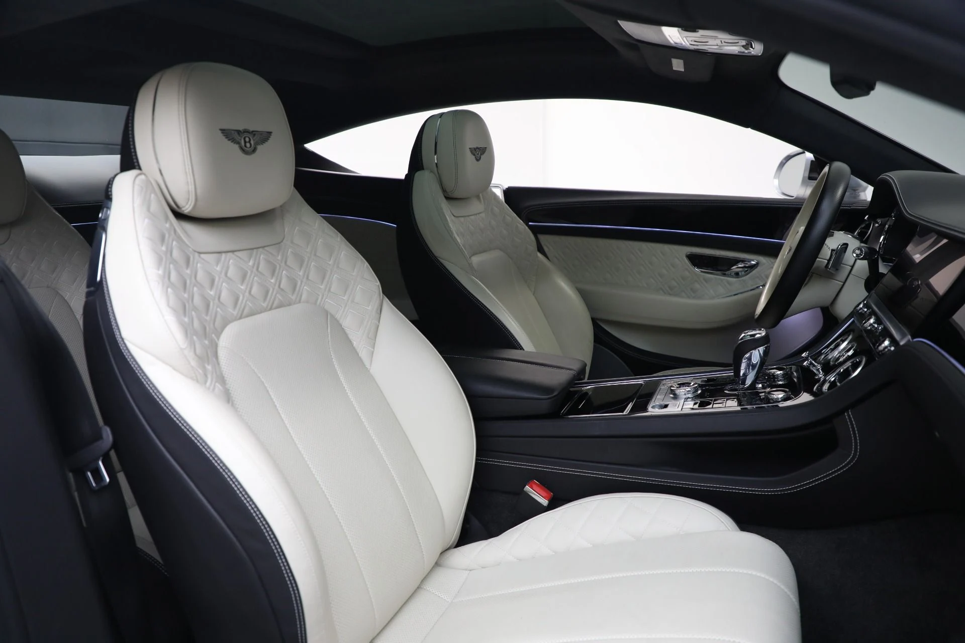 mph025_2762520099_Used_2021_Bentley_Continental_GT_V8_064c62219f