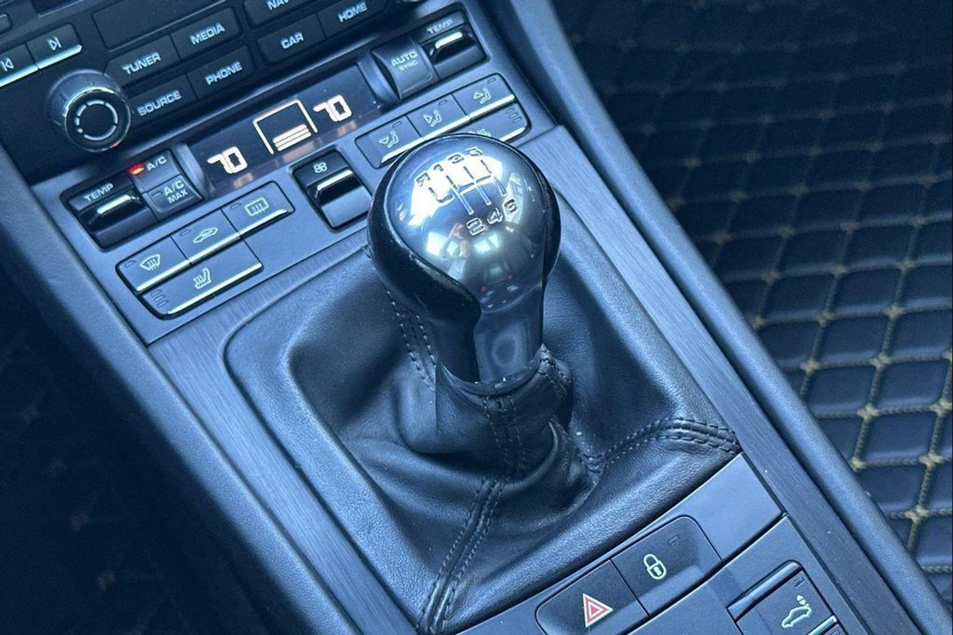 mph025_2764794214_z_Ziaj9_Jd_XL_Yf2e_J04z_F_Ci9q6i_SI_f24f9100fd