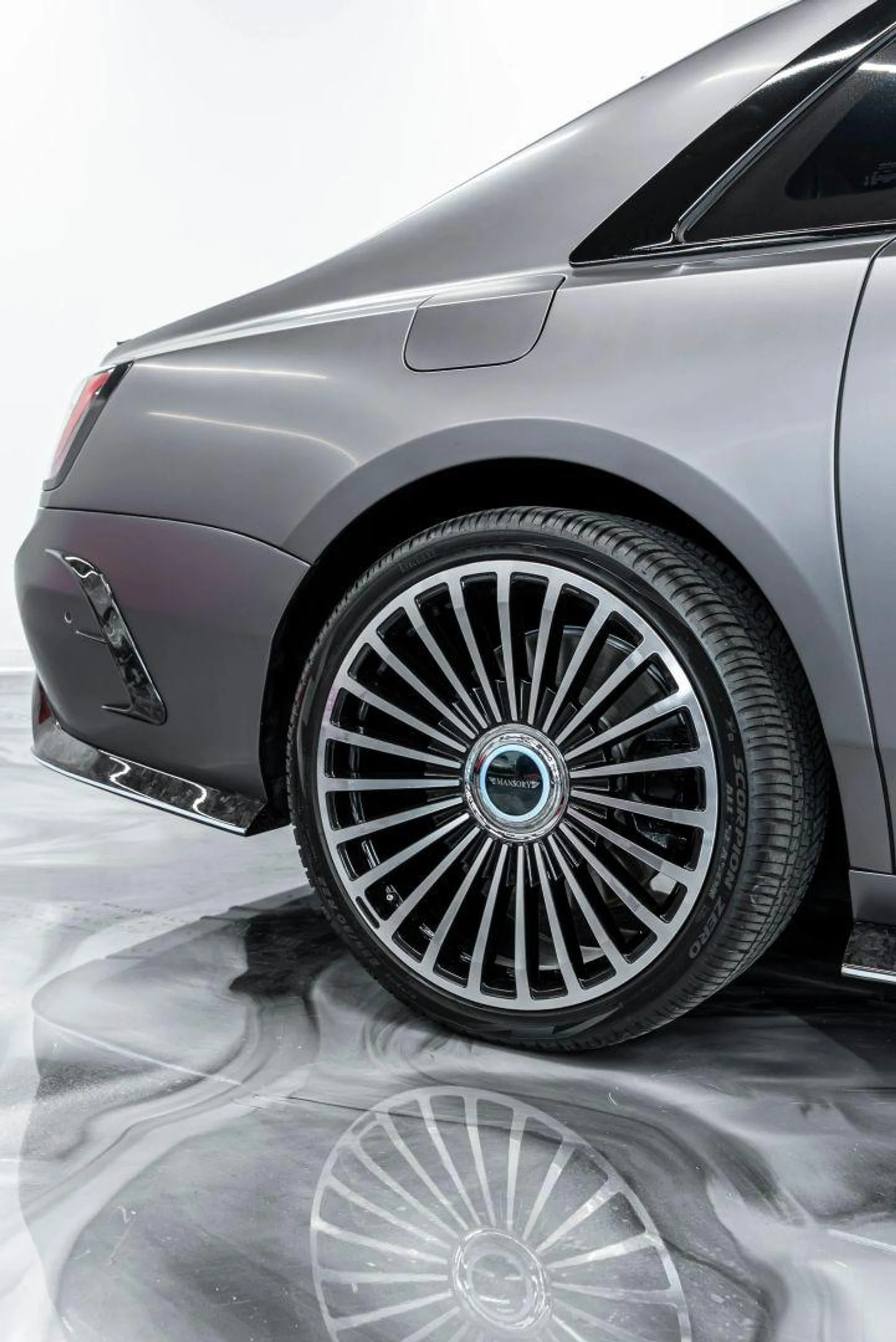 mph025_2765053714_Used_2022_Rolls_Royce_Ghost_Sedan_4_D_1783500944_ebb68fda93