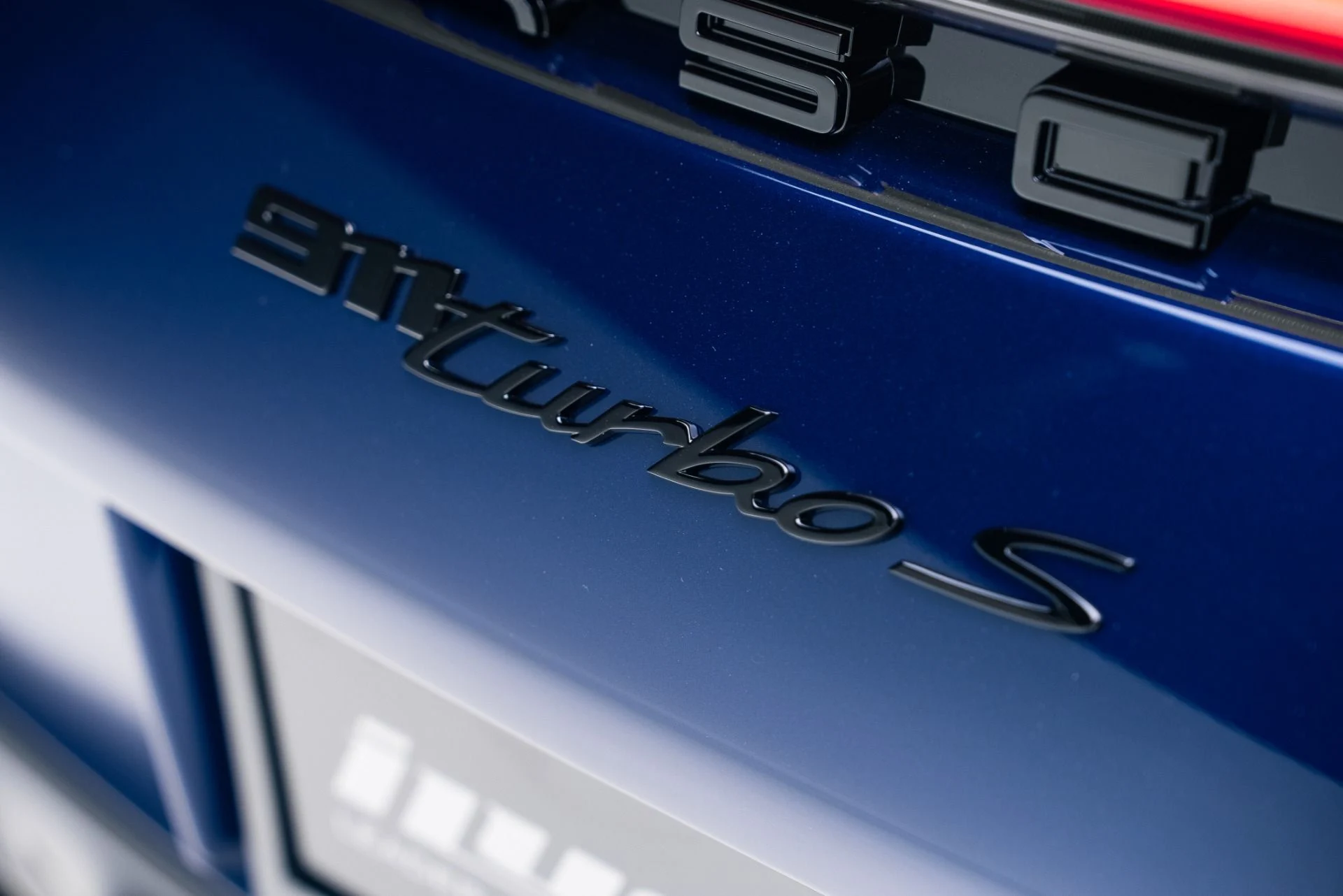 mph025_2786432729_Used_2022_Porsche_911_Turbo_S_1766184779_5f16705746