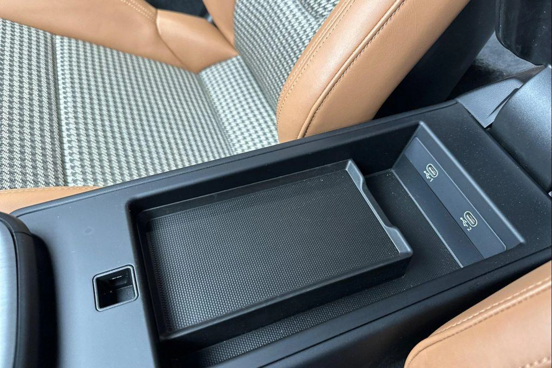 mph025_2786569844_VV_Rbfwmq1_K3_Fj_UR_Wb_Q02uz_D_Aek_4abbae1337