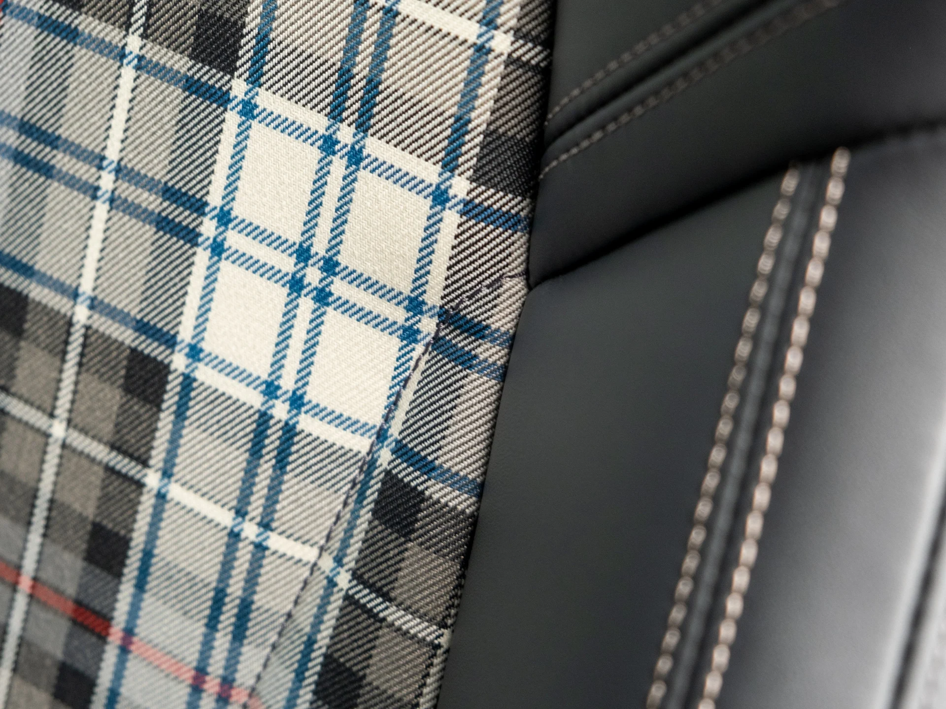 mph025_2815064880_26_68479c6cad