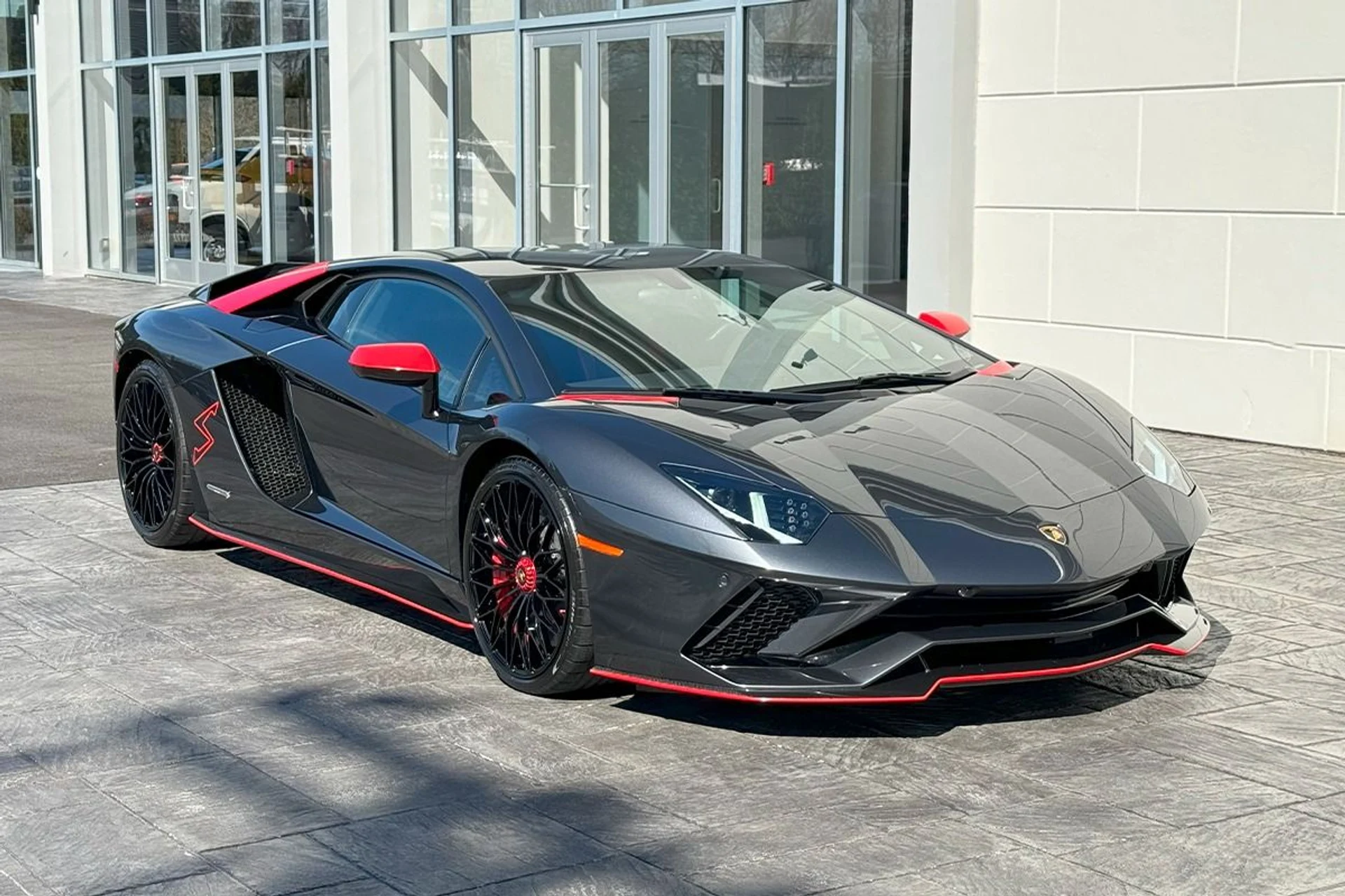 mph025_282892530_Used_2018_Lamborghini_Aventador_S_LP_740_4_S_1743433234_254586ad57