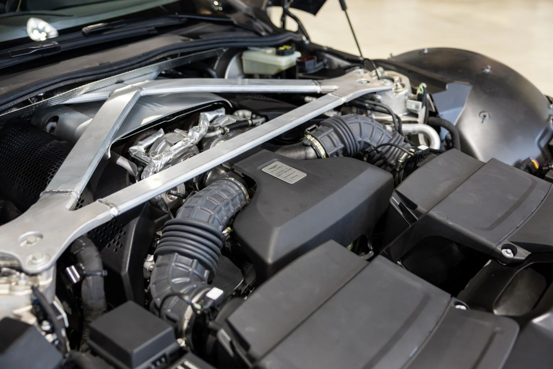 mph025_28291681_1_A_d6d4764996