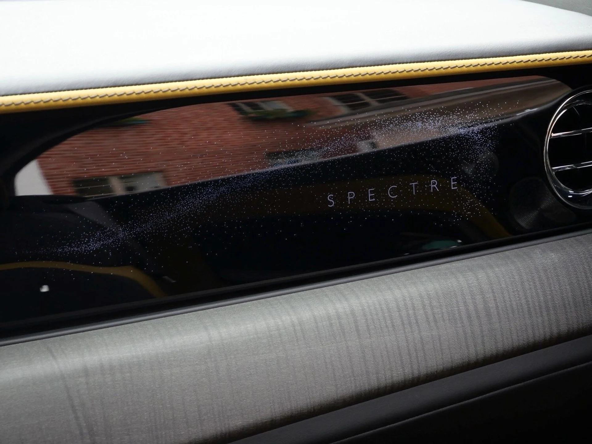 mph025_2837770083_1a6c935cf6f7d8eb906912f0ea3b44d2x_4d202c8d01