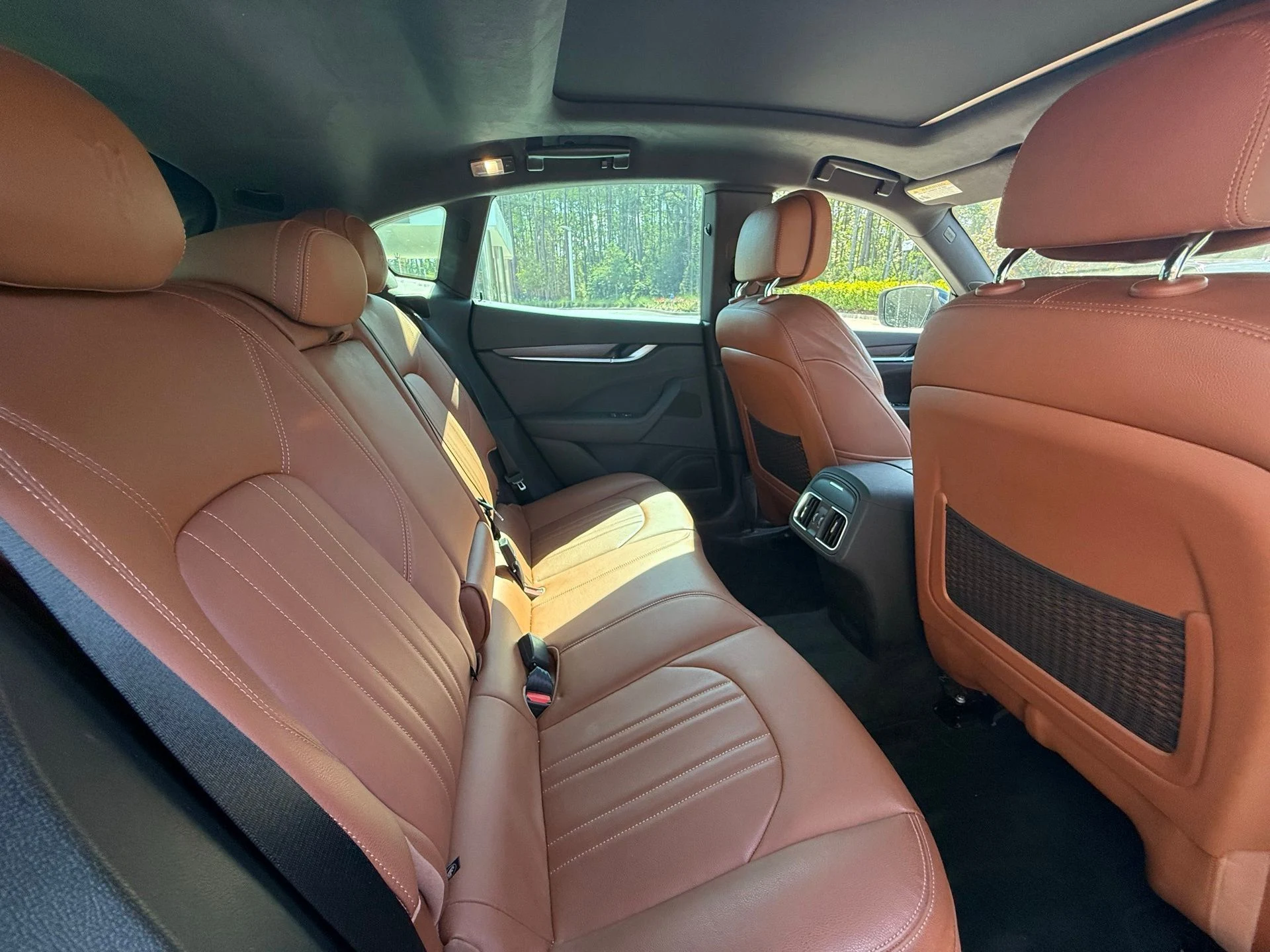 mph025_2838985018_60d96bbe146a4ad595cb60d57f7f5fc9_1b1ad0f499