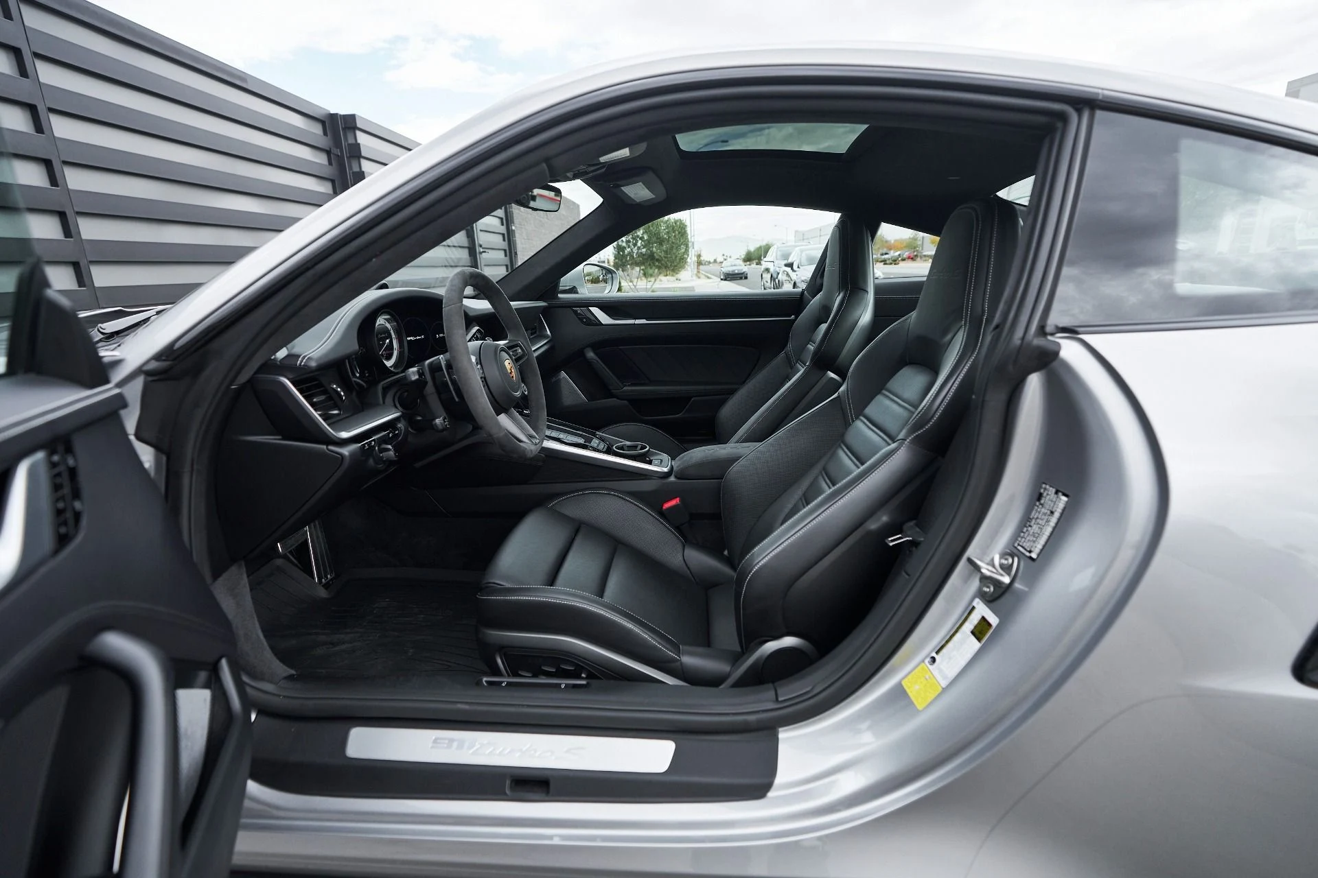 mph025_2840272683_Used_2021_Porsche_911_Turbo_S_1760042756_15f2b0512c