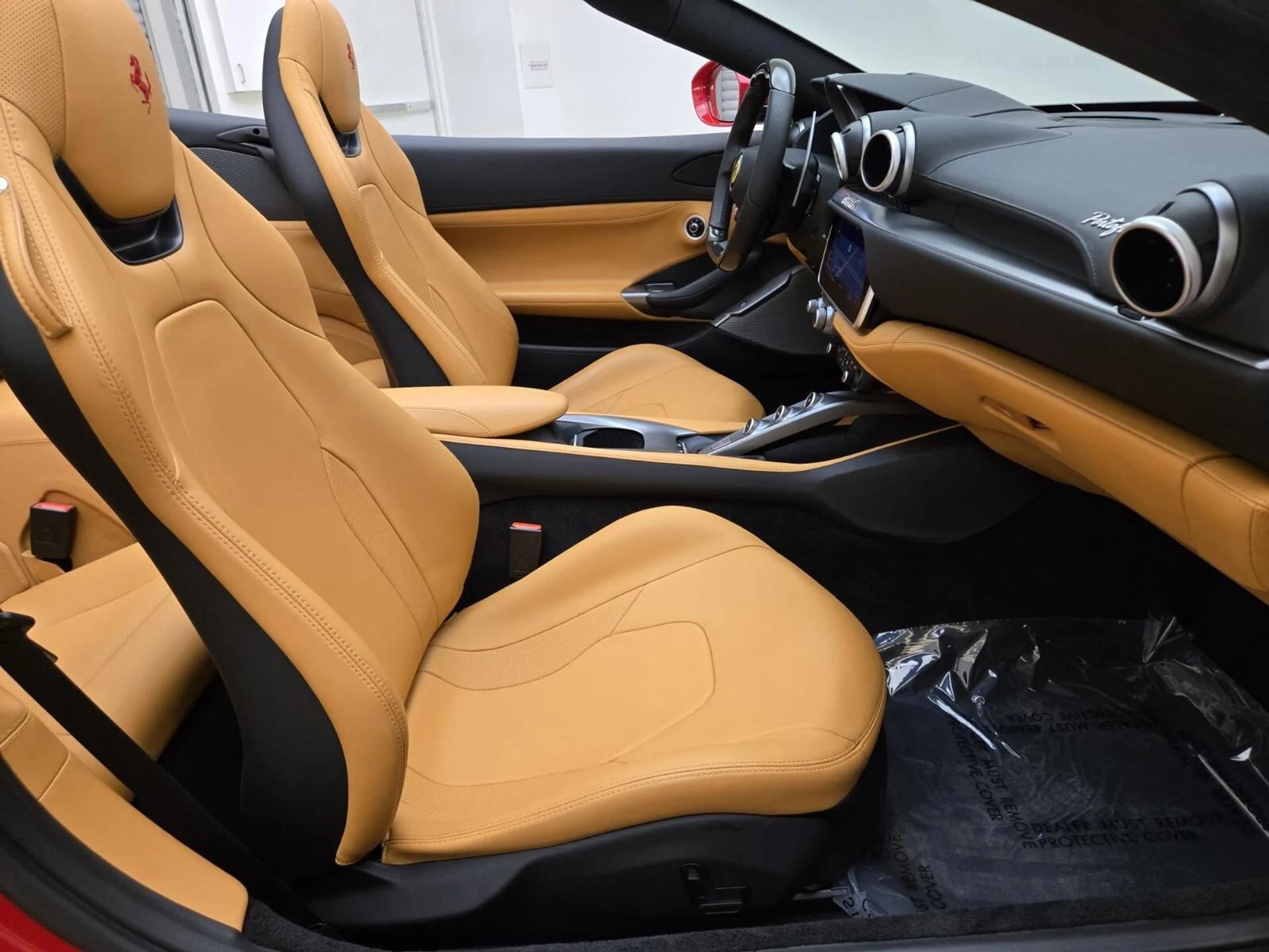 mph025_2841131446_Used_2019_Ferrari_Portofino_1753251679_8ff8d5ffcd