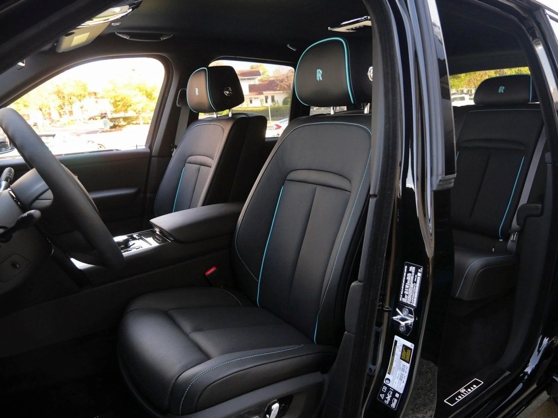 mph025_2844153943_956d9f0665de0eb7519edb72e4f8007dx_001ee21004