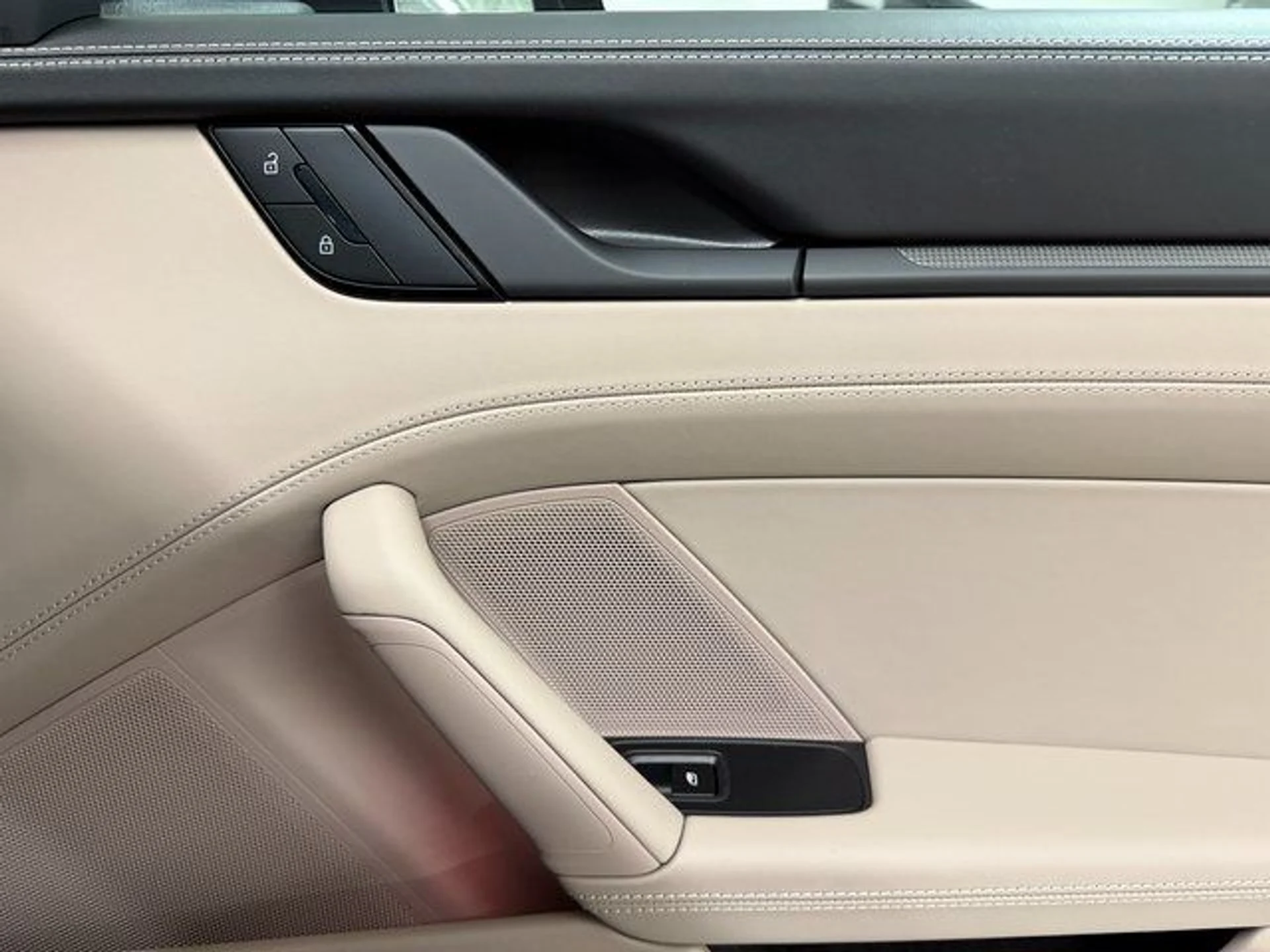 mph025_2846490953_359b649220fdb1c649c8d904b1d656ca_2c101e1532