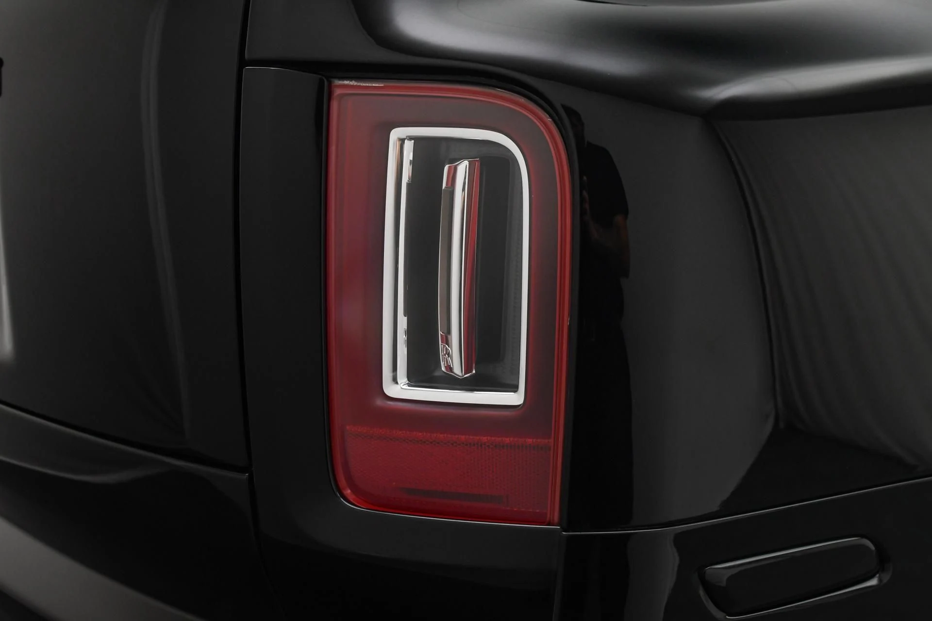 mph025_2847229168_Used_2020_Rolls_Royce_Cullinan_1753776530_ce88b613b2