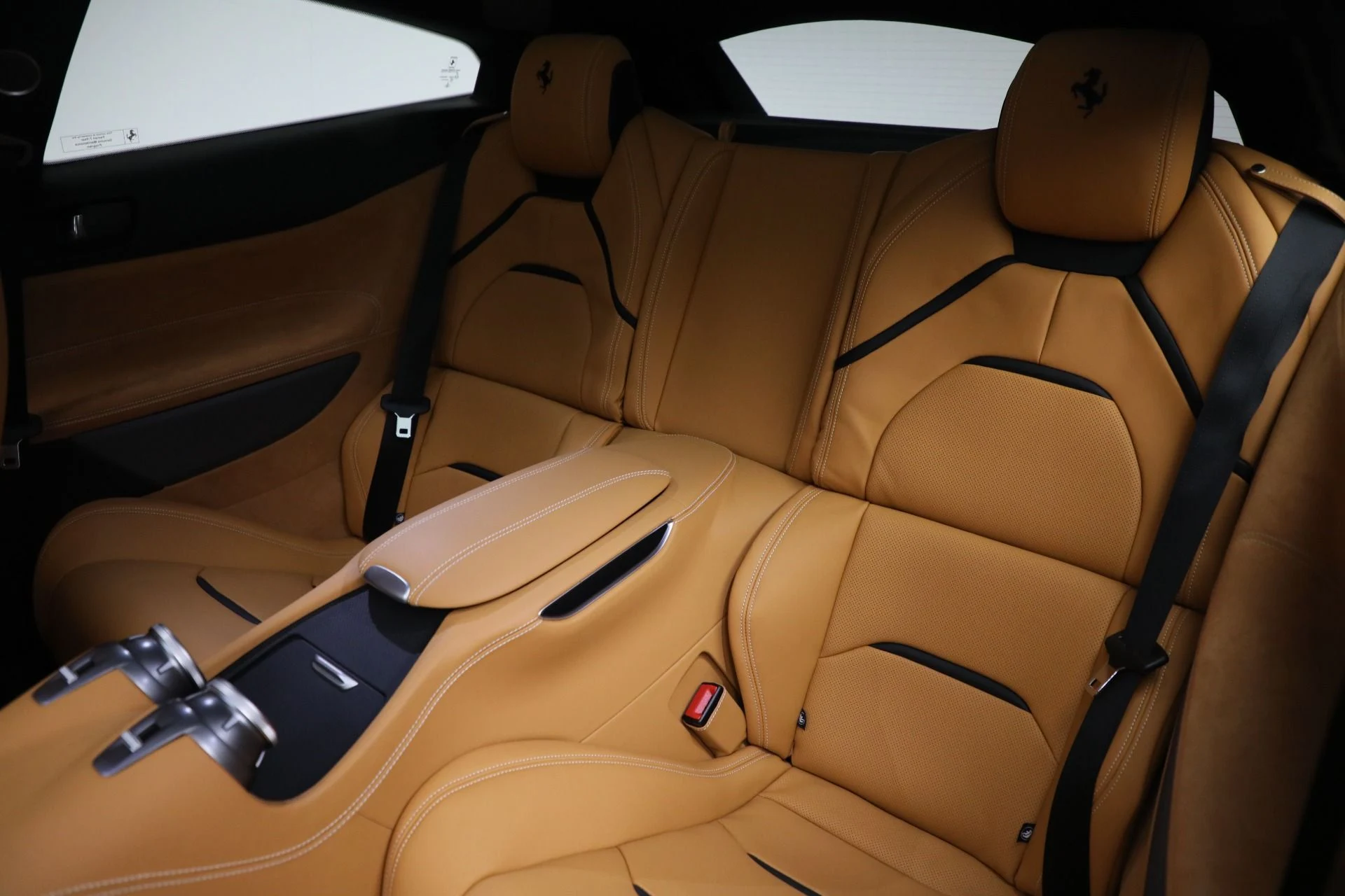 mph025_2847424006_Used_2020_Ferrari_GTC_4_Lusso_1764032069_cc76845db7