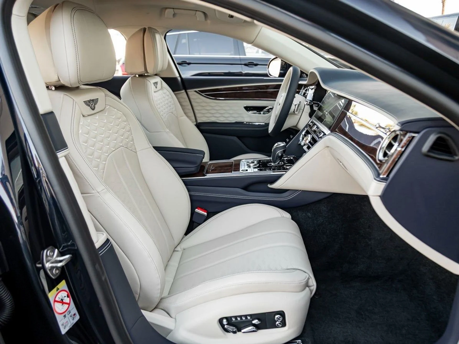 mph025_2853408989_26_2d814aba92