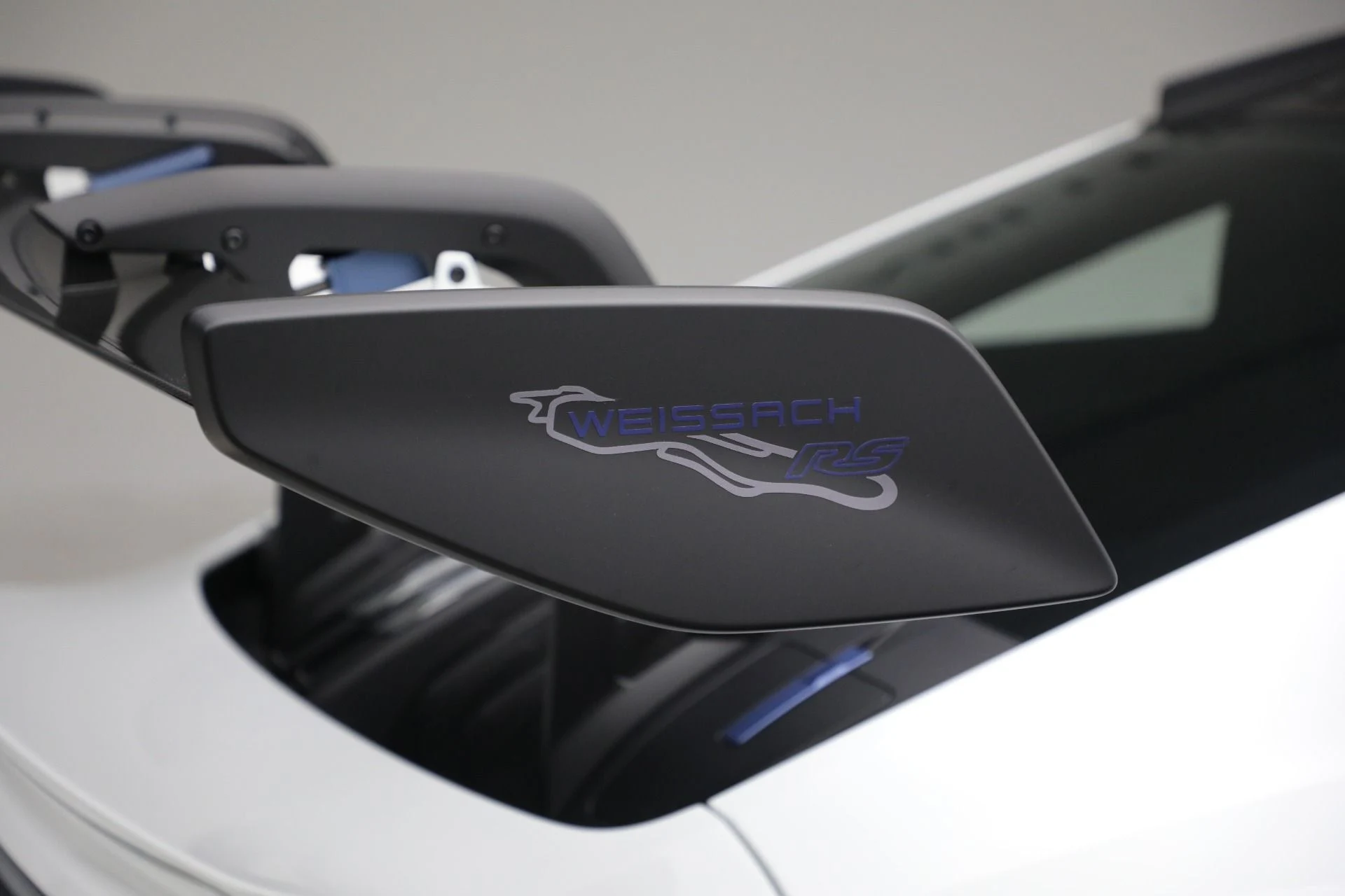 mph025_2857843417_Used_2025_Porsche_911_GT_3_RS_1762987246_25cb257f84