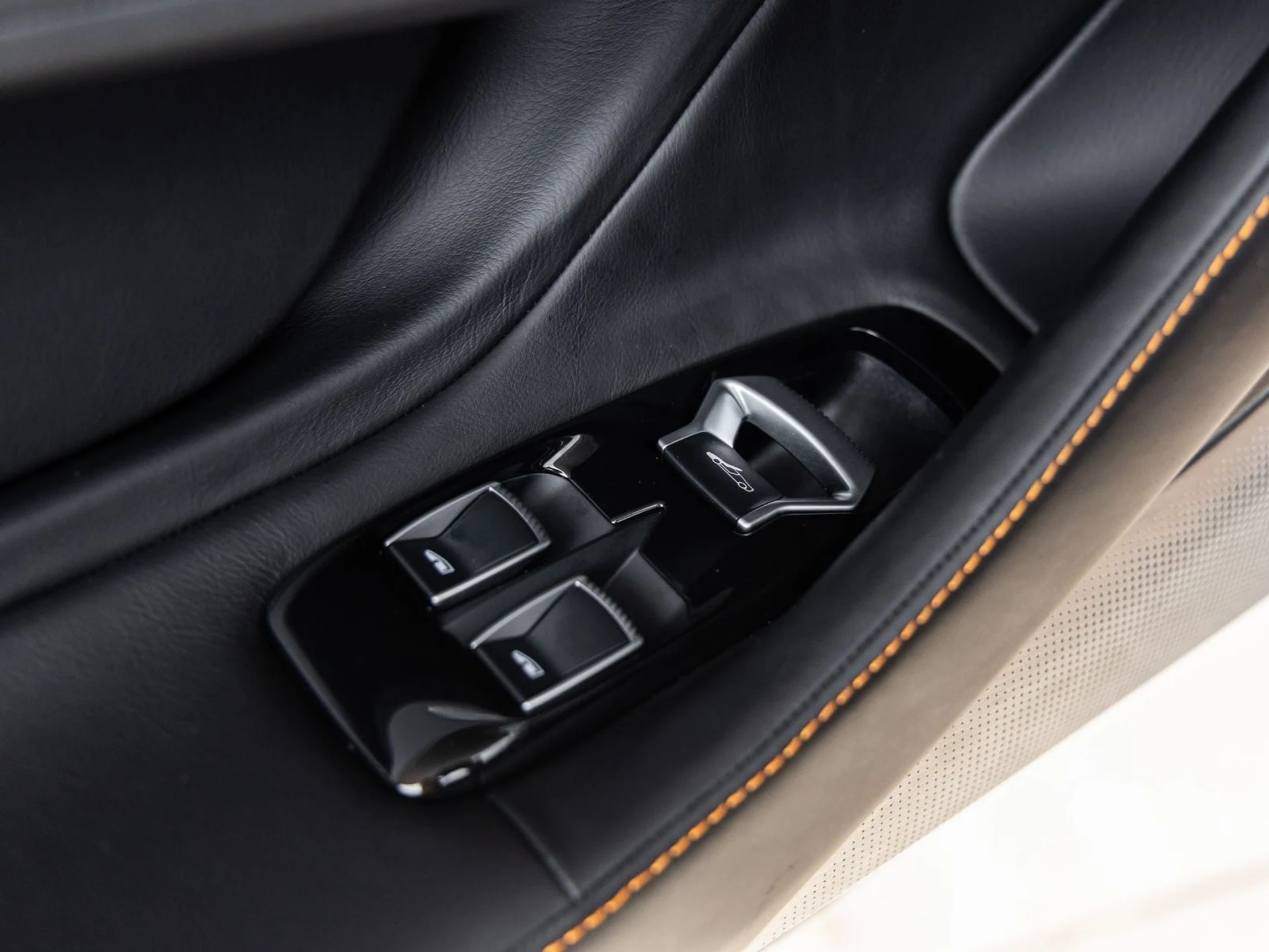 mph025_2863652268_26_9bfcb3b251