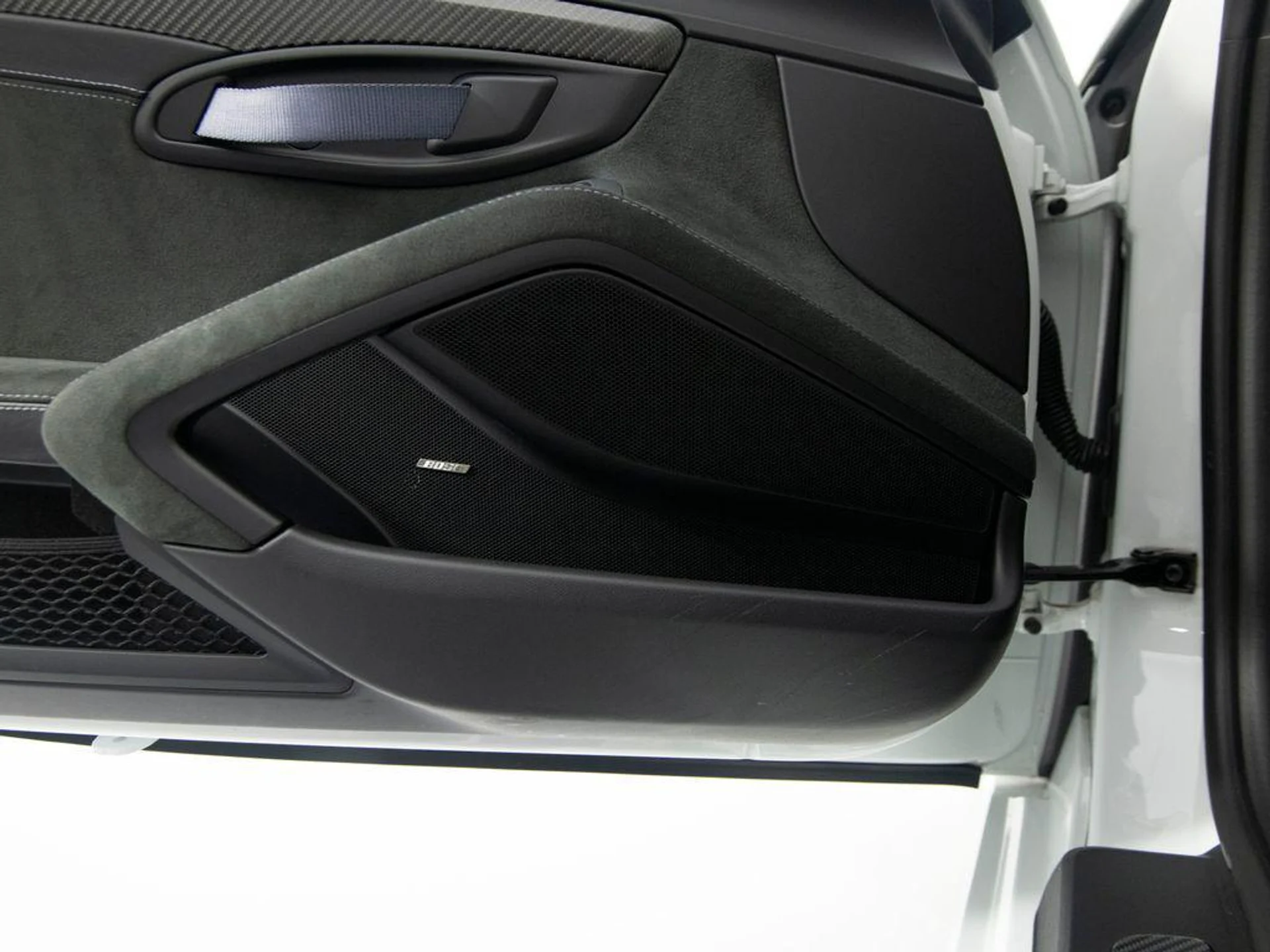 mph025_2870850529_Kldv_Ot2_R2yj_Q682a_Bs_B_2_Ijm_Ug4_888482094e