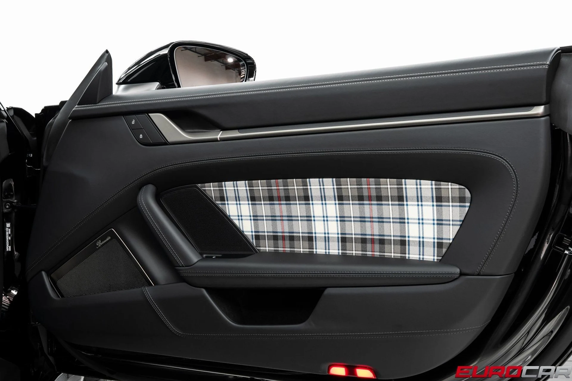 mph025_2878682237_image_26_41dfeab9ec