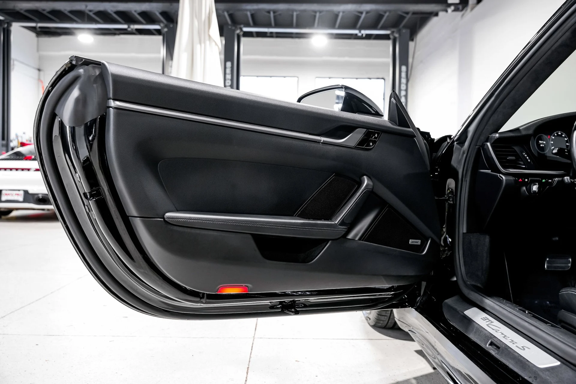 mph025_2883805611_7913a41a42cbc43acd5809a70c337213x_70496067fe