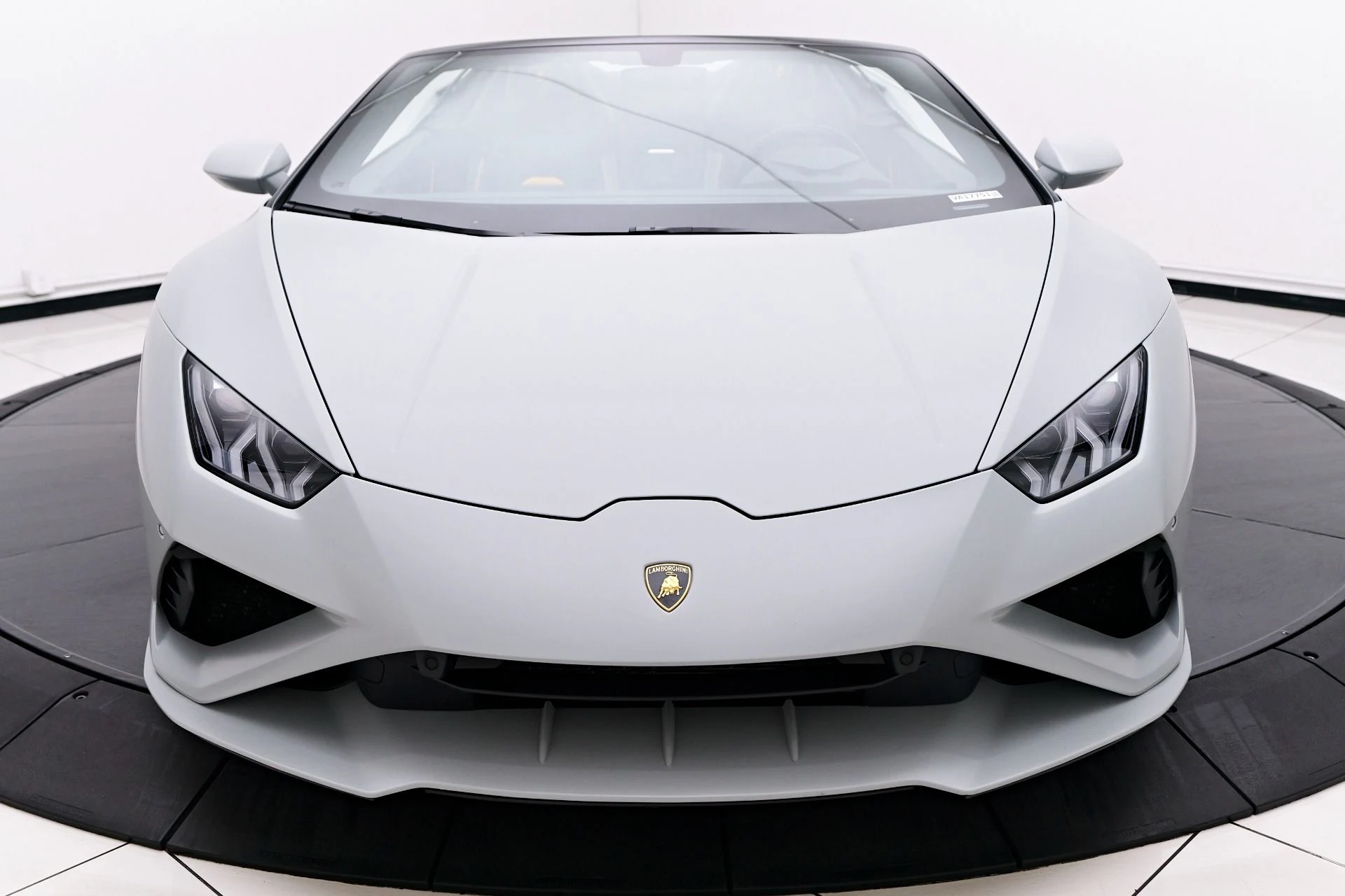 mph025_2883905642_Used_2021_Lamborghini_Huracan_EVO_Base_1754524536_71a53f4fd3