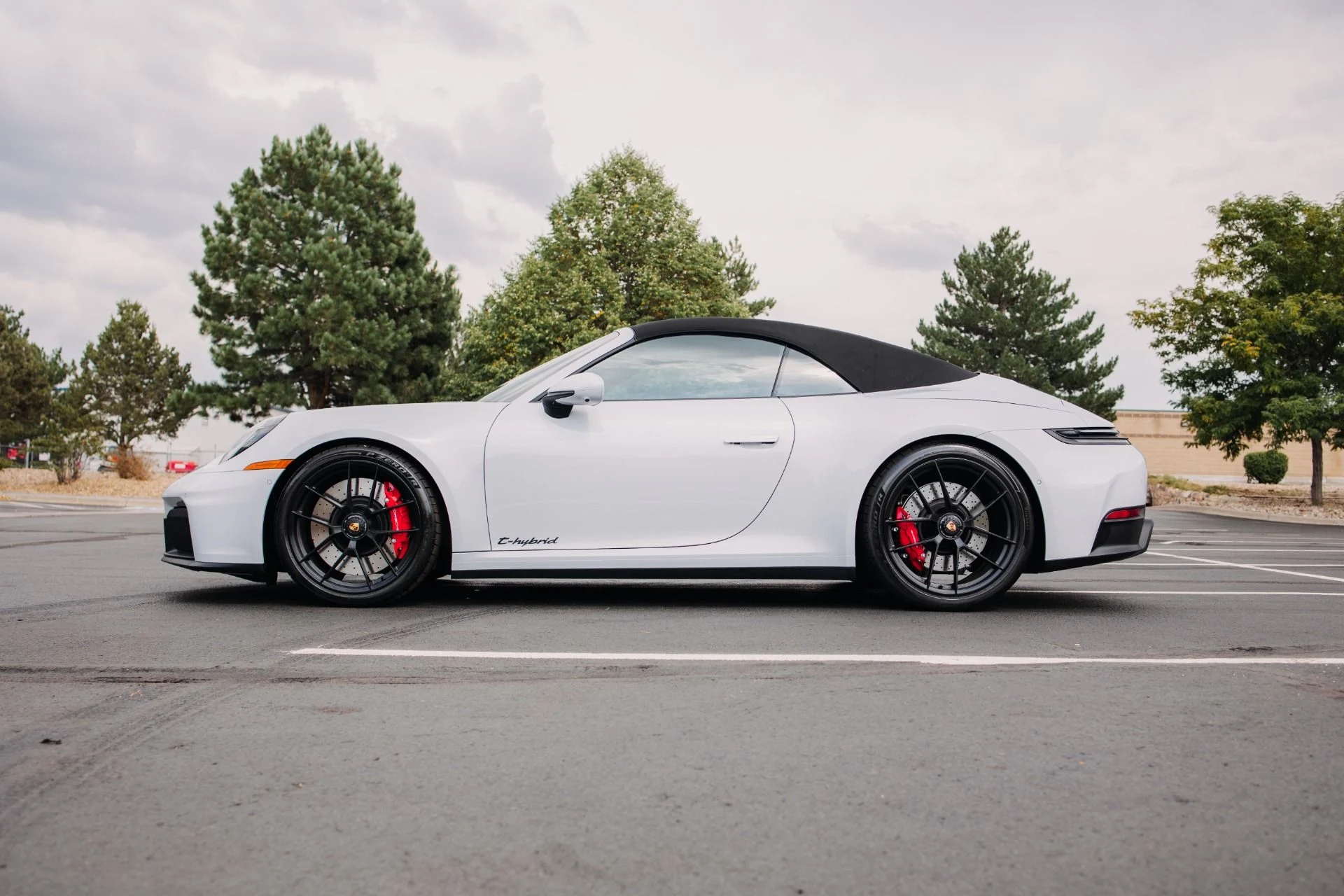mph025_2885979827_Used_2025_Porsche_911_Carrera_GTS_1755021854_40cc6e4c0c