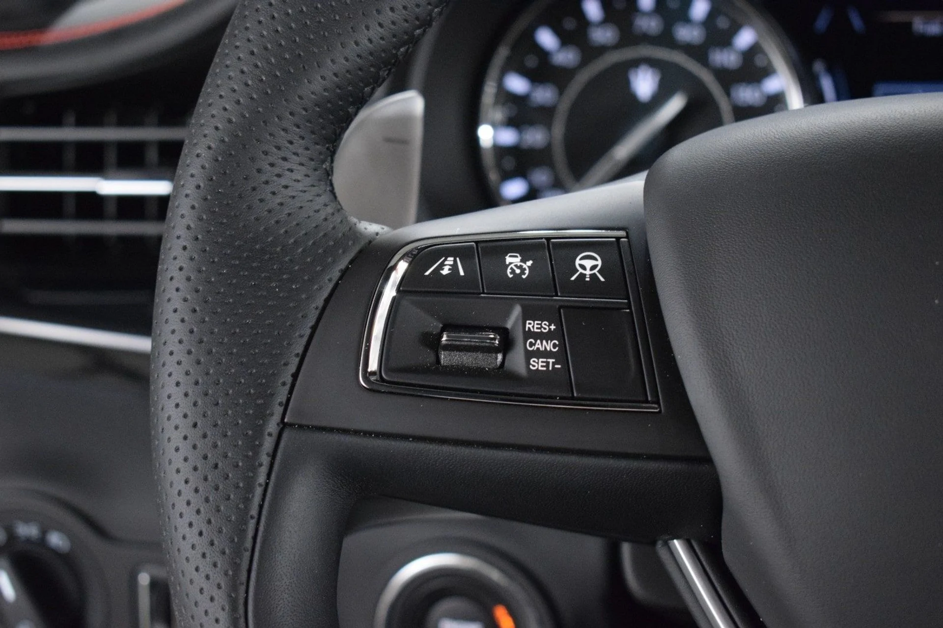 mph025_2888030883_7c15b728e79190ee184e816748d90374x_d41a97fcf4