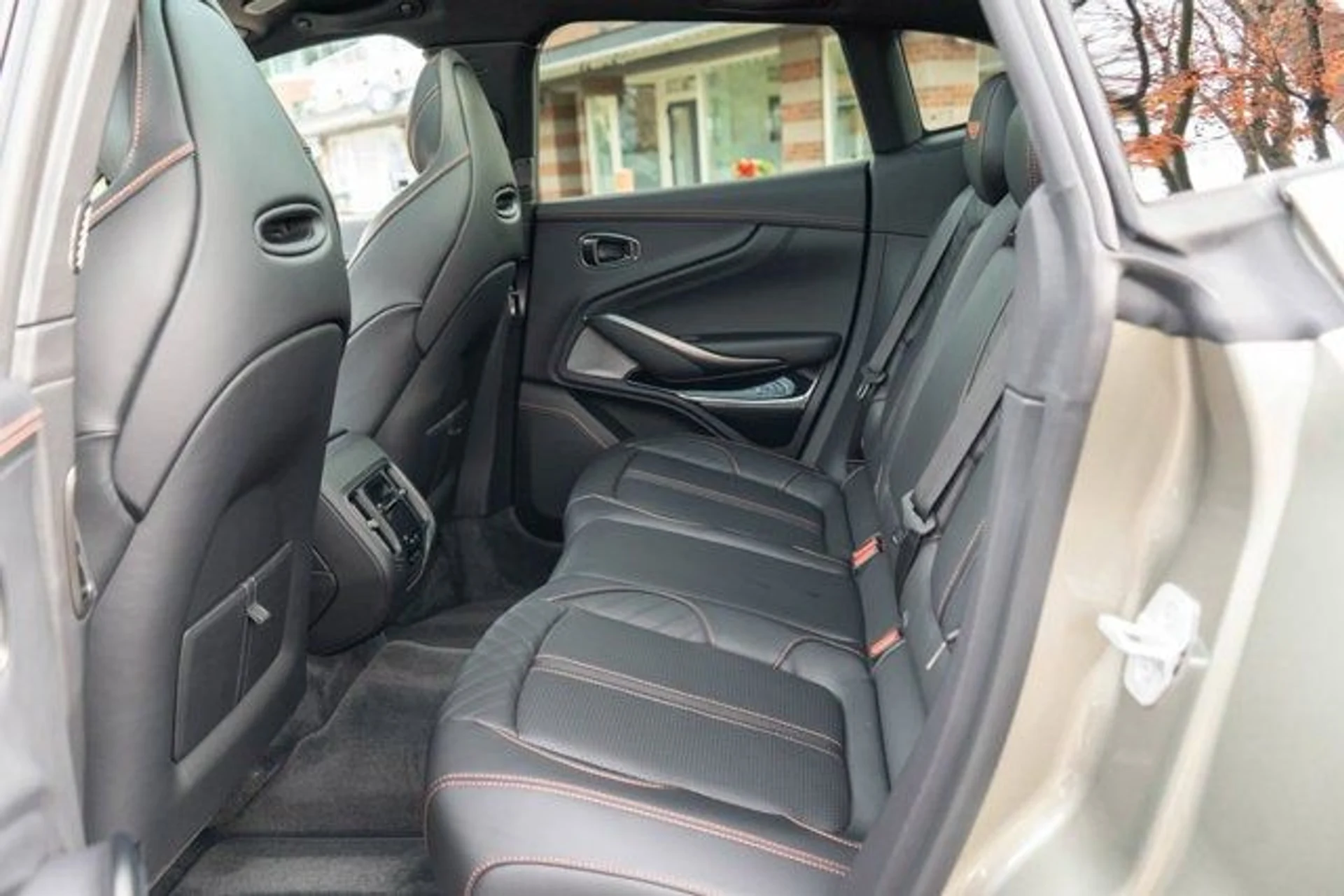 mph025_289196058_26_b87eaae0c4